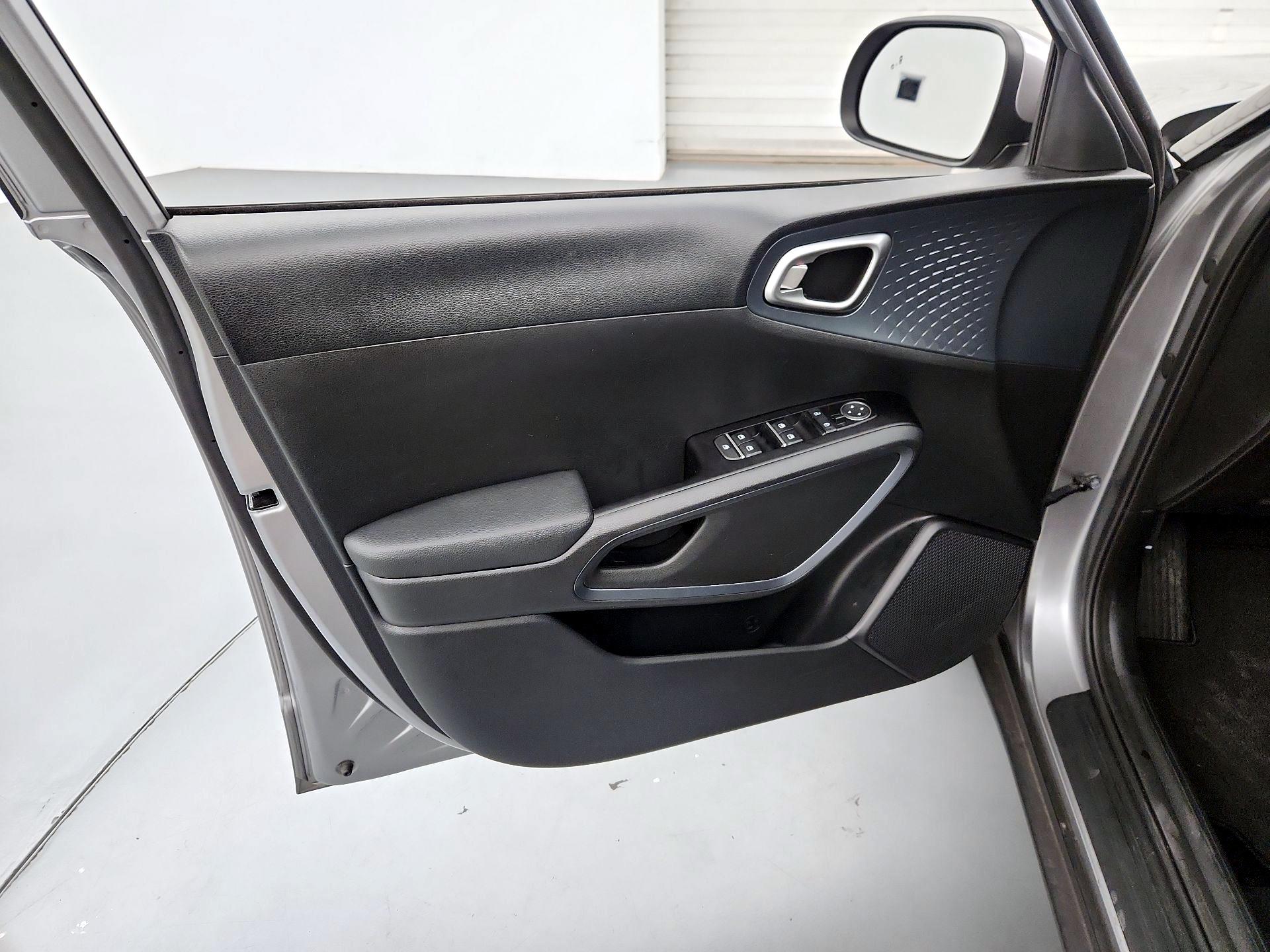 Thumbnail: 2023 Kia Soul - 12