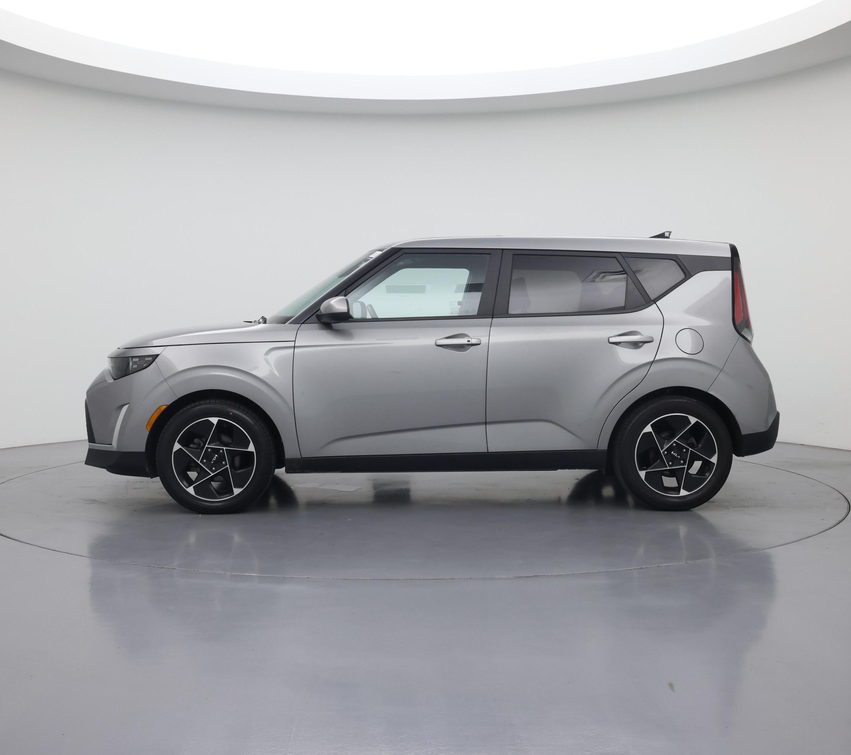 Thumbnail: 2023 Kia Soul - 3