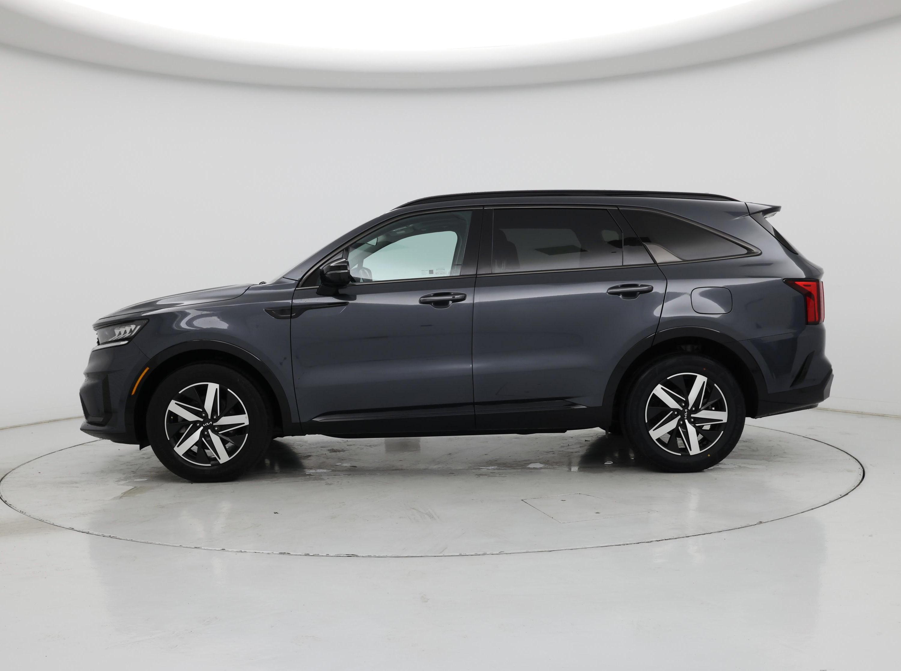 Thumbnail: 2023 Kia Sorento - 3