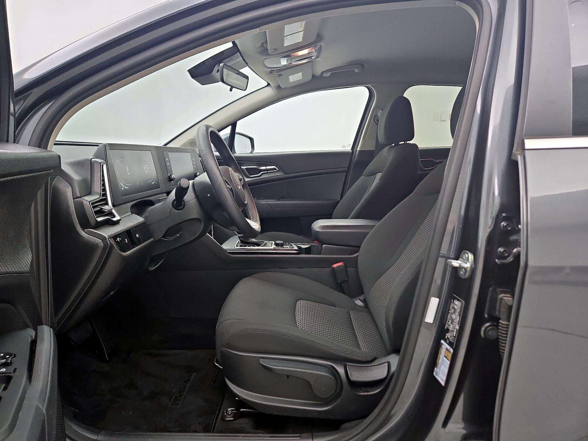 Thumbnail: 2023 Kia Sportage - 11