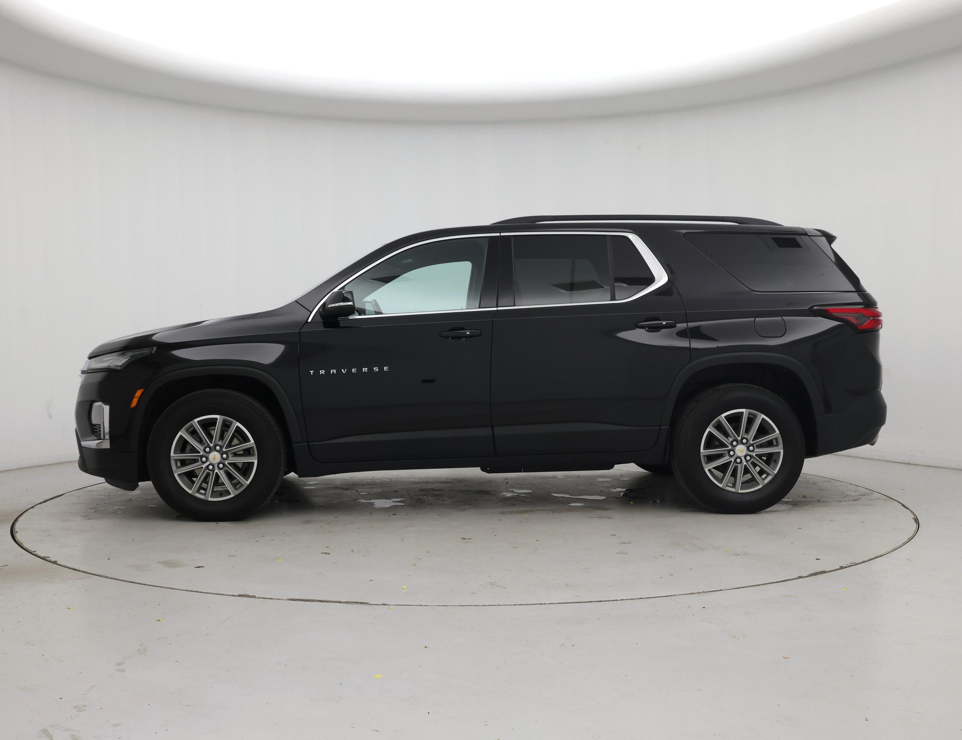 Thumbnail: 2022 Chevrolet Traverse - 3