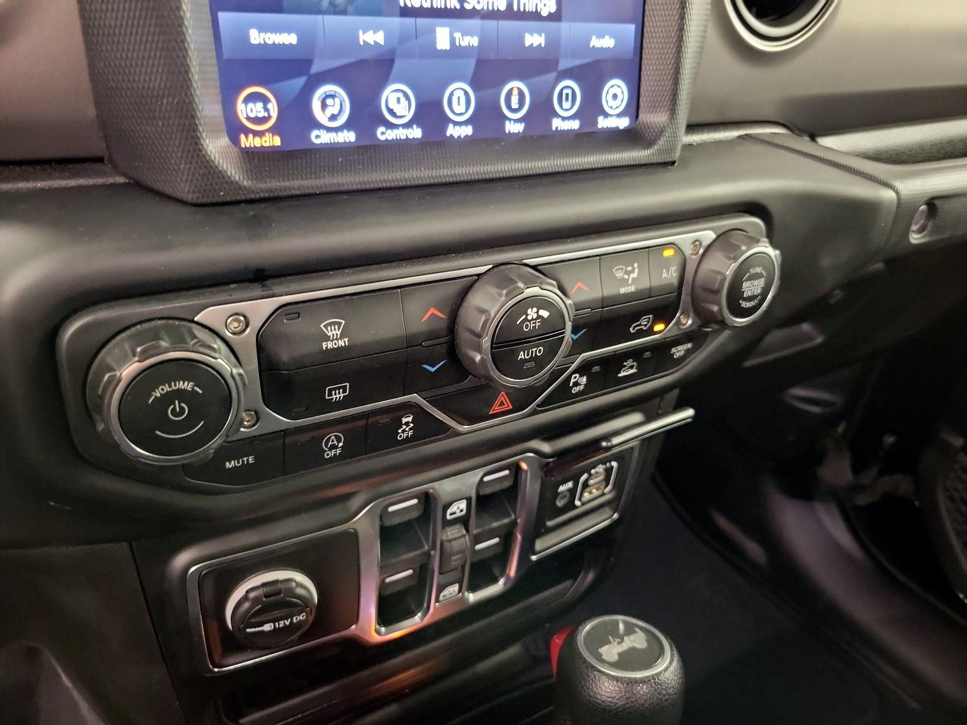 Thumbnail: 2021 Jeep Wrangler - 15