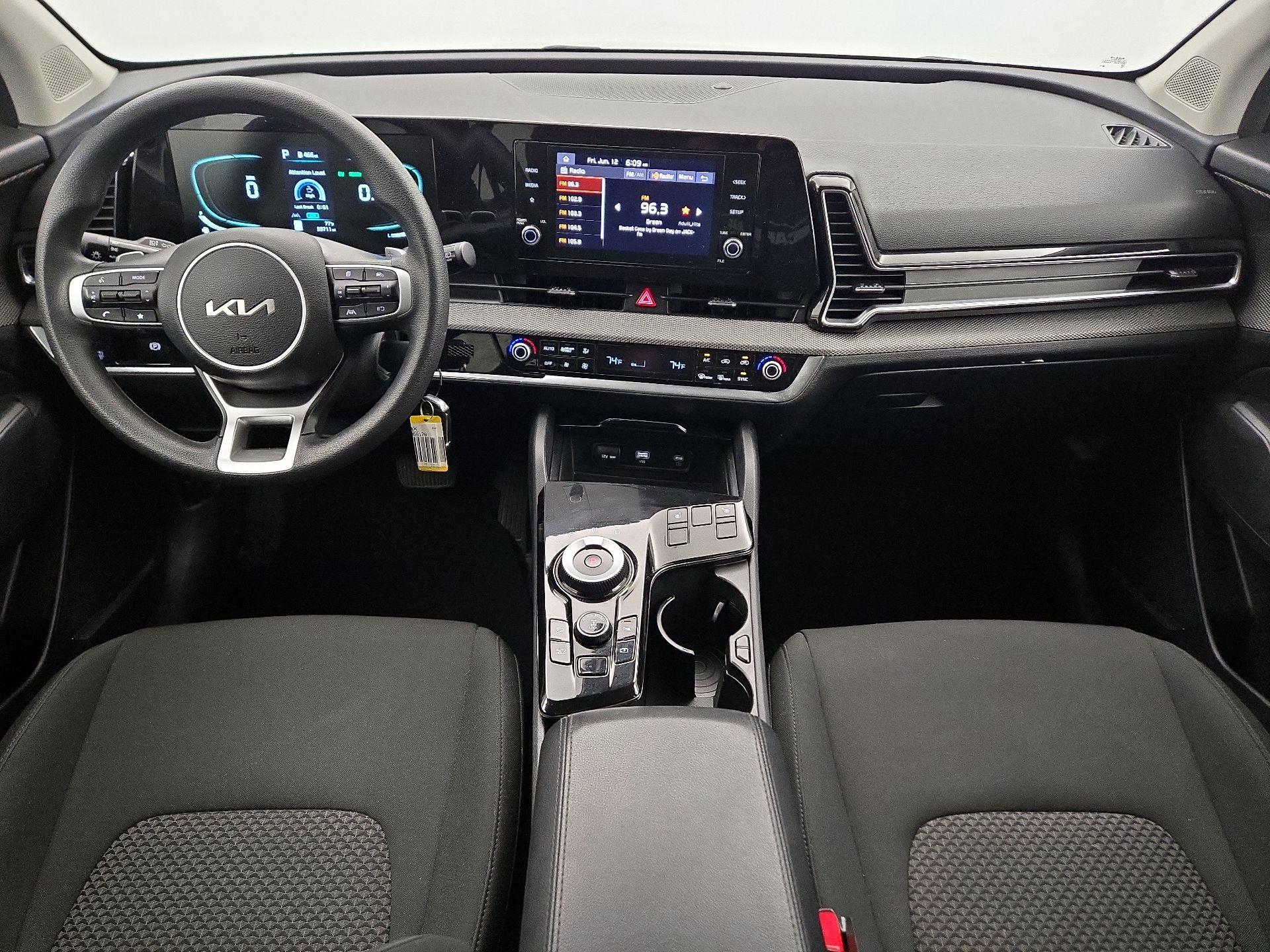 Thumbnail: 2023 Kia Sportage - 9