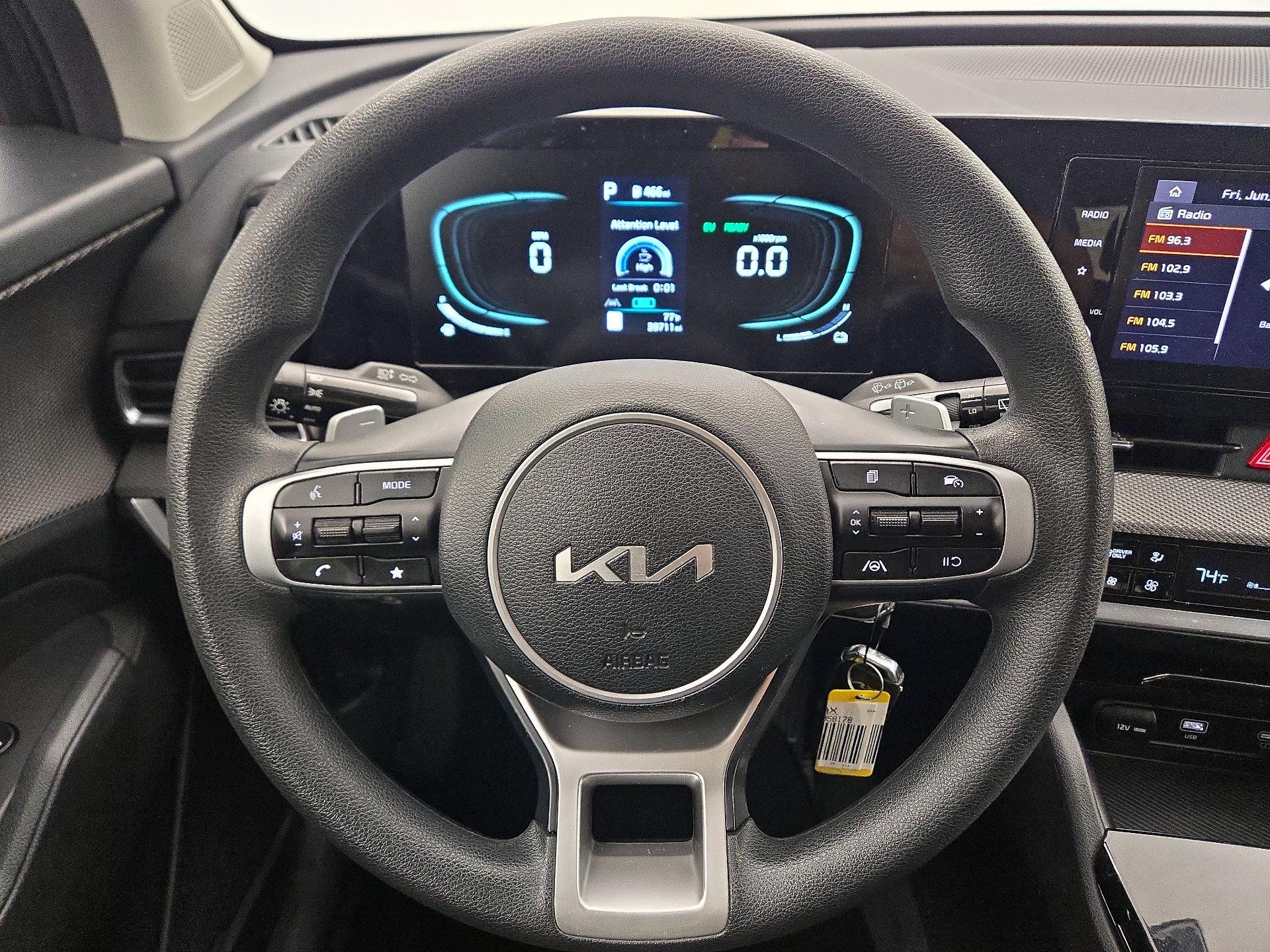 Thumbnail: 2023 Kia Sportage - 10