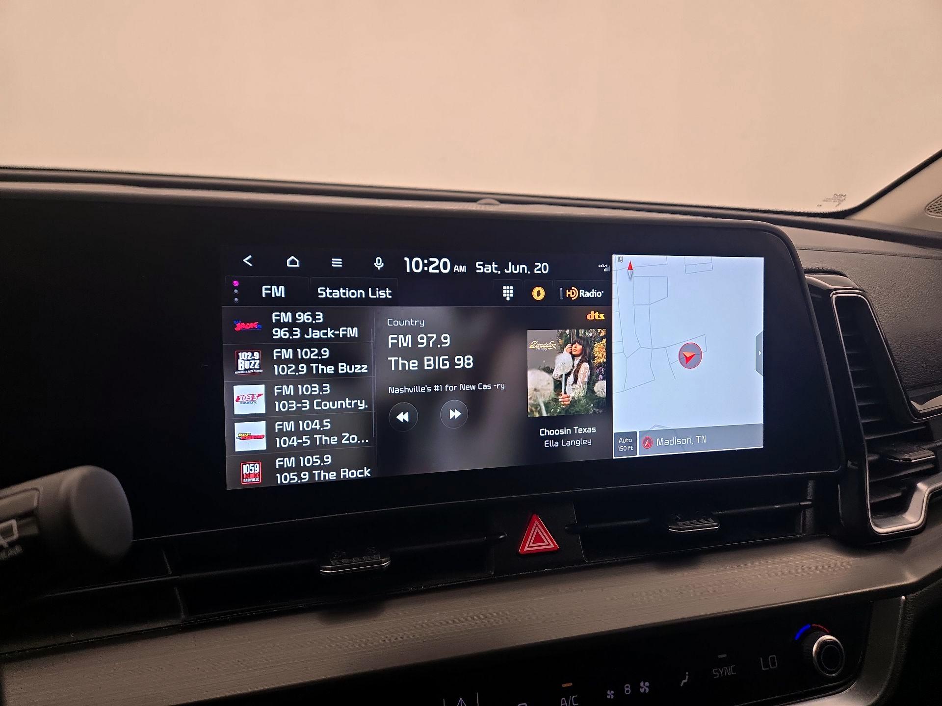 Thumbnail: 2023 Kia Sportage - 16