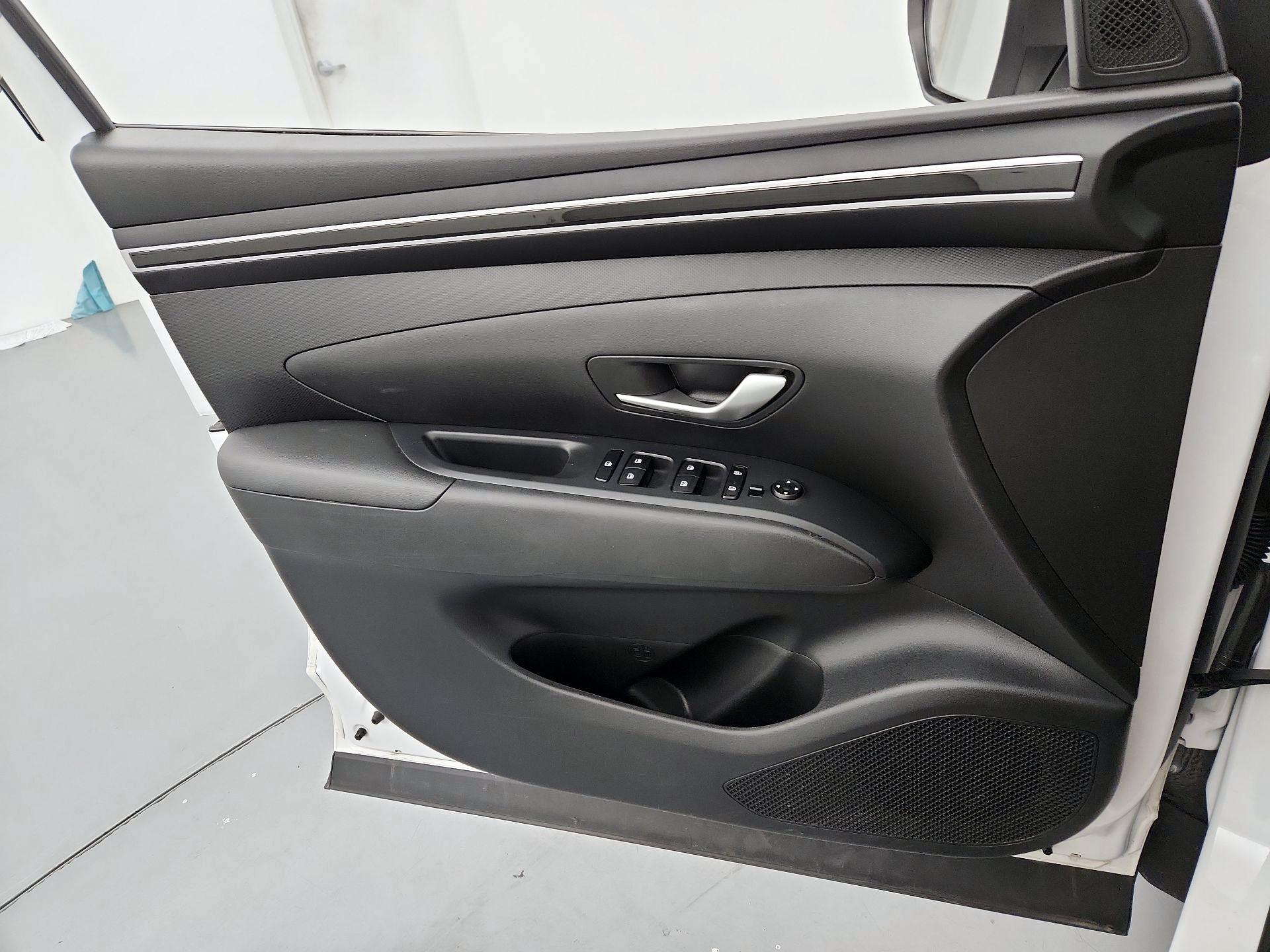 Thumbnail: 2023 Hyundai Tucson - 12