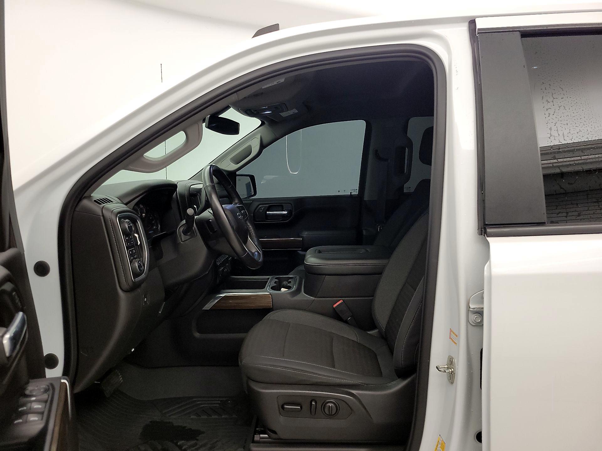 Thumbnail: 2020 Chevrolet Silverado 1500 - 11