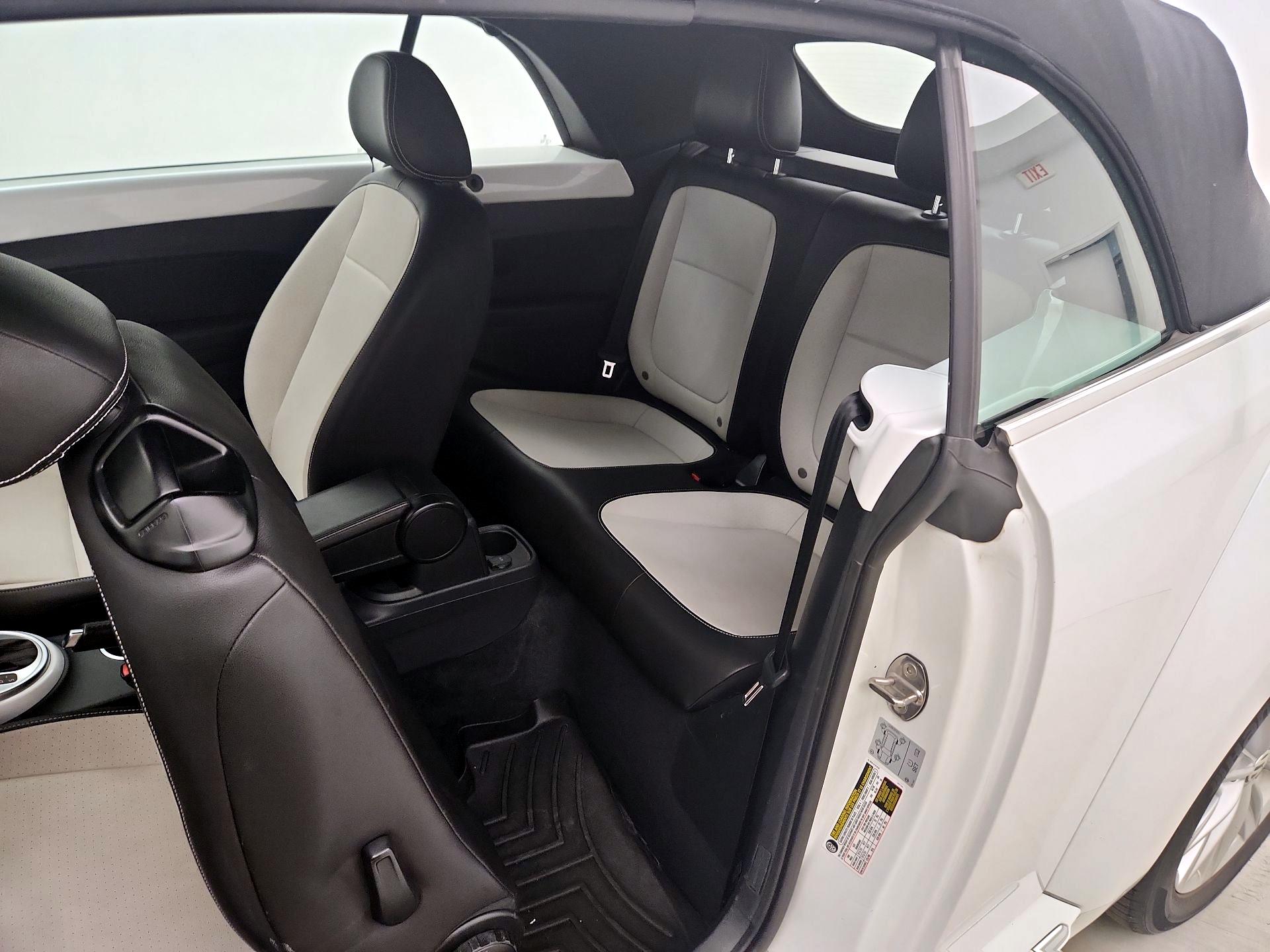 Thumbnail: 2019 Volkswagen Beetle - 18
