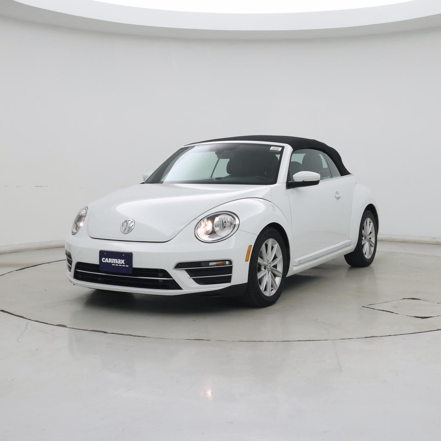 Thumbnail: 2019 Volkswagen Beetle - 4