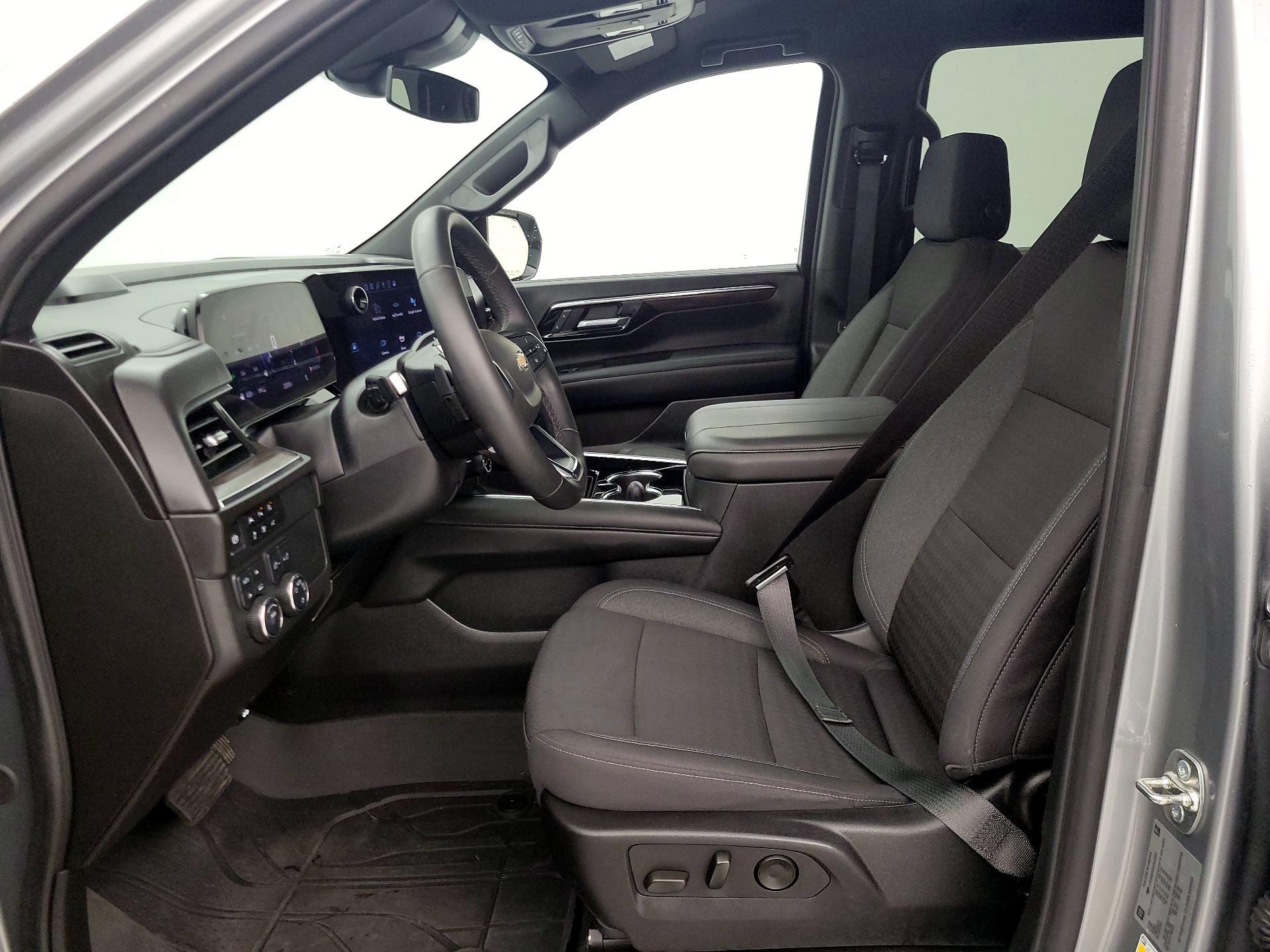 Thumbnail: 2025 Chevrolet Suburban - 11