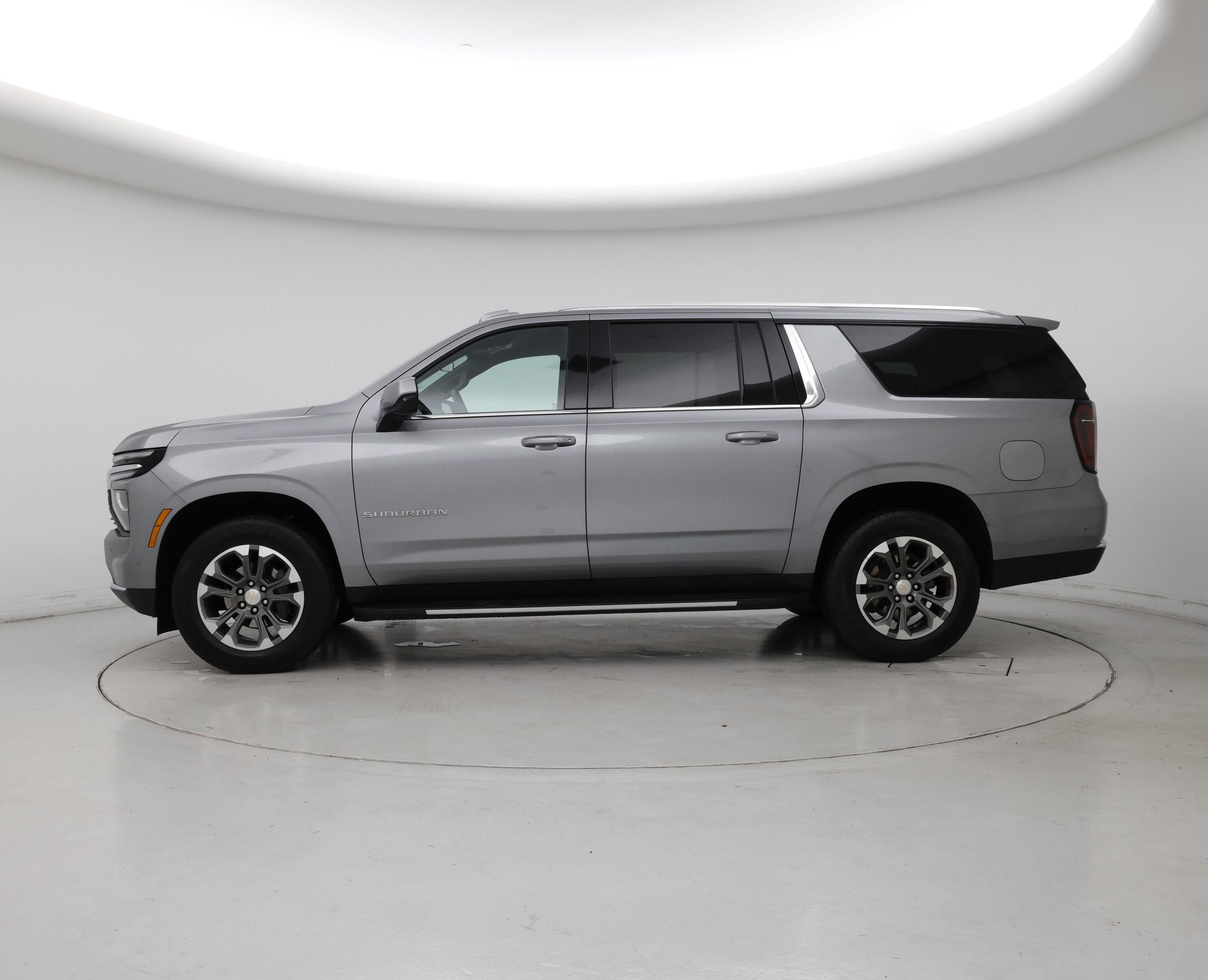 Thumbnail: 2025 Chevrolet Suburban - 3