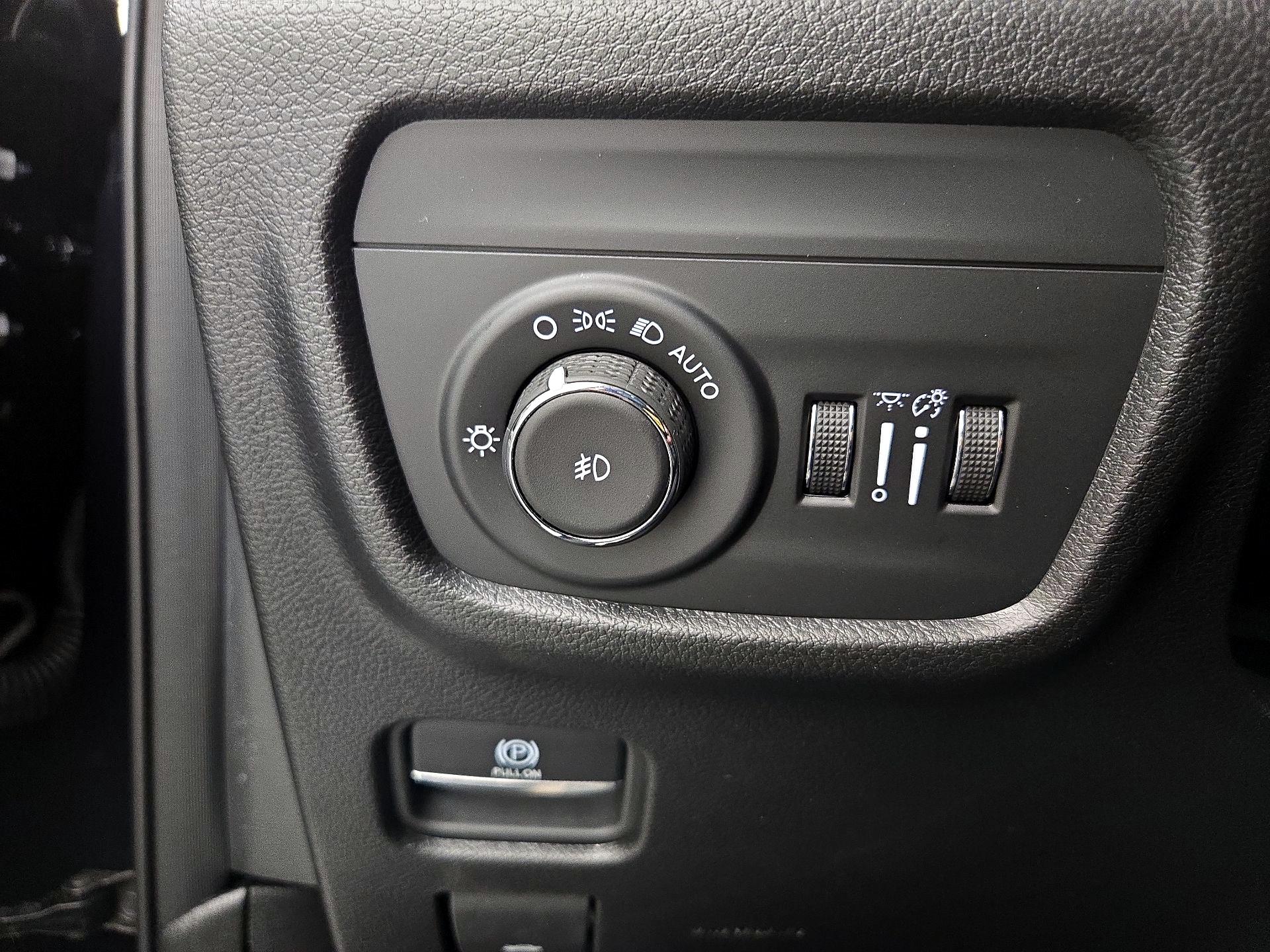 Thumbnail: 2024 Jeep Grand Cherokee - 13