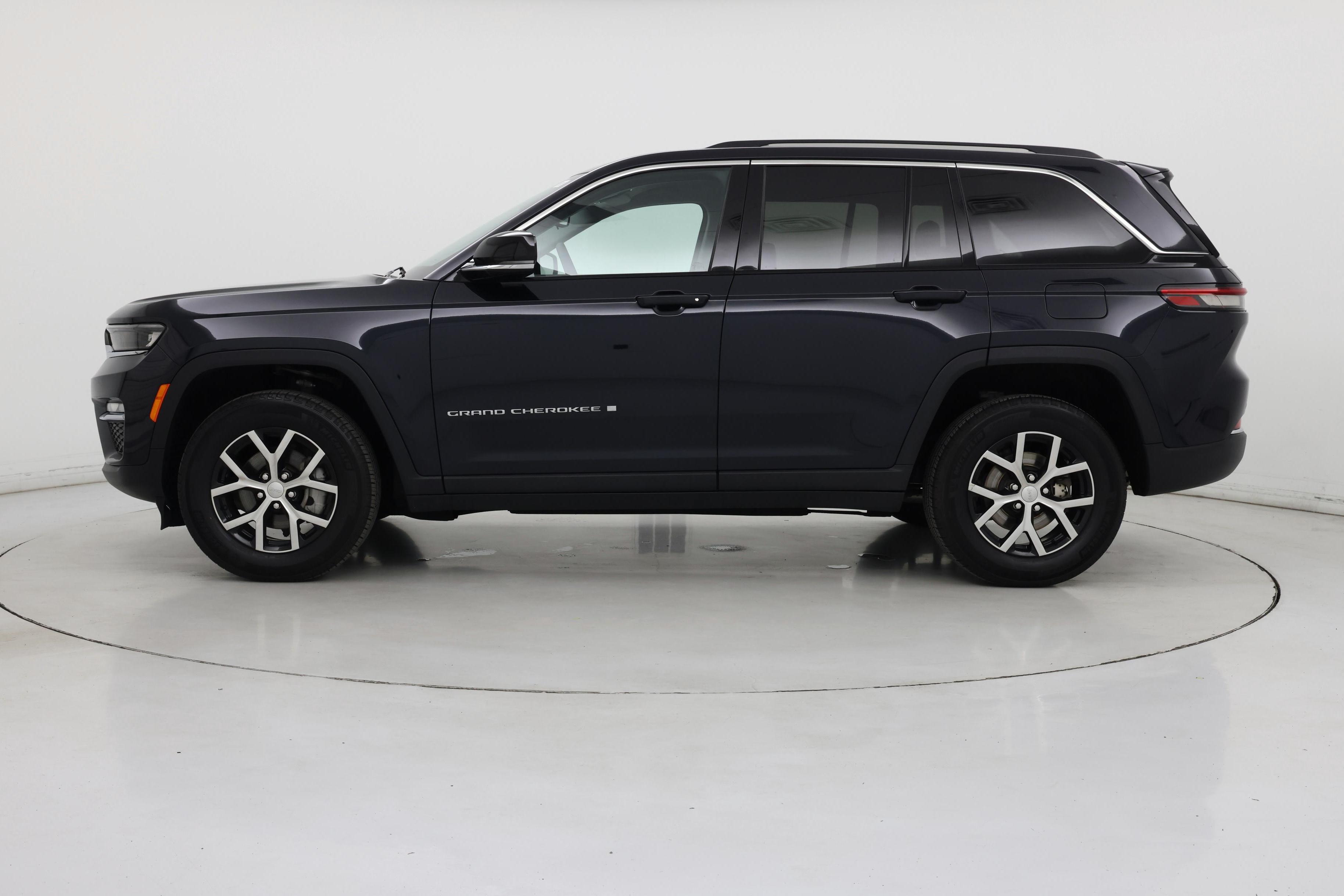 Thumbnail: 2024 Jeep Grand Cherokee - 3
