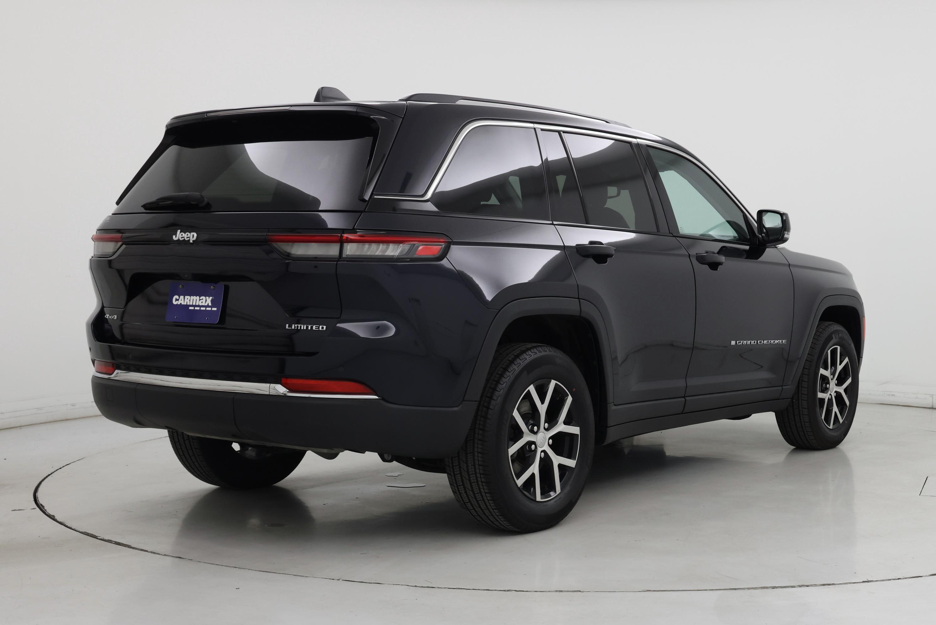 Thumbnail: 2024 Jeep Grand Cherokee - 8
