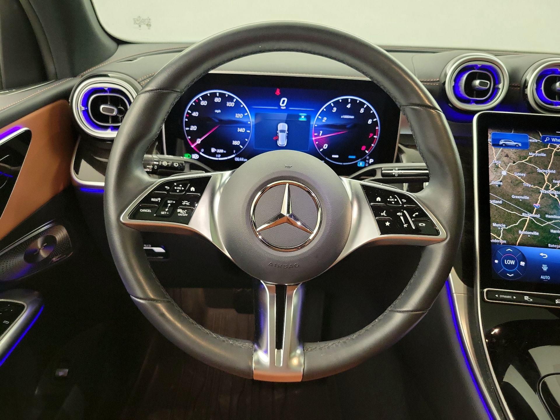 Thumbnail: 2025 Mercedes-Benz GLC - 10