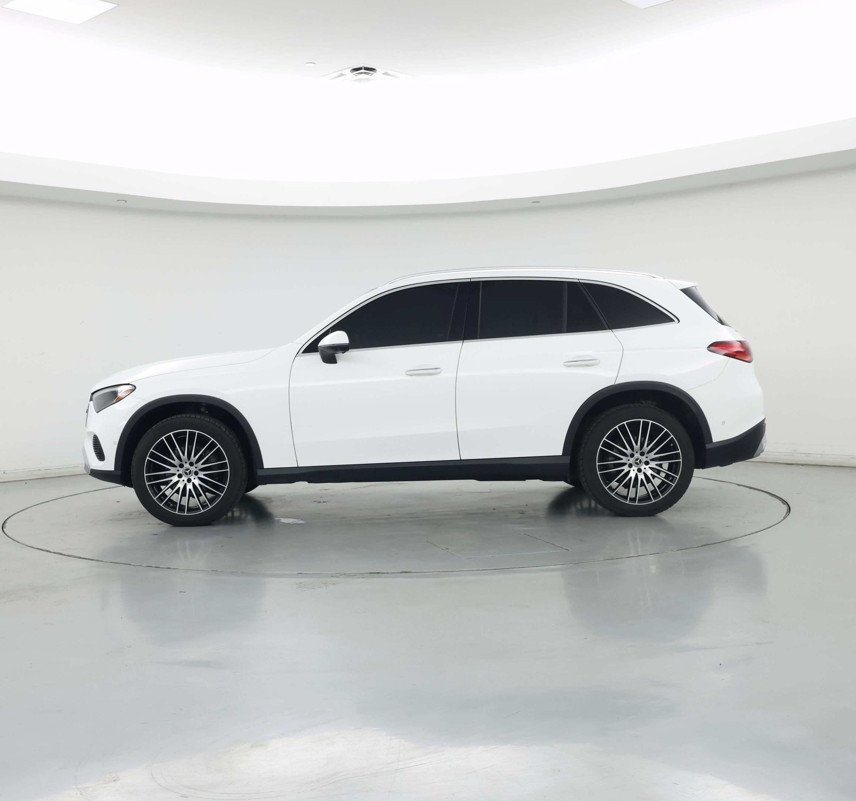 Thumbnail: 2025 Mercedes-Benz GLC - 3