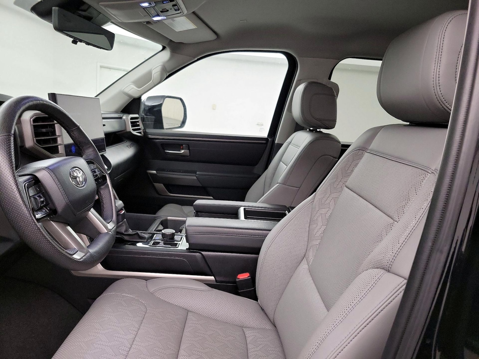 2022 Toyota Tundra SR5 - Photo 12