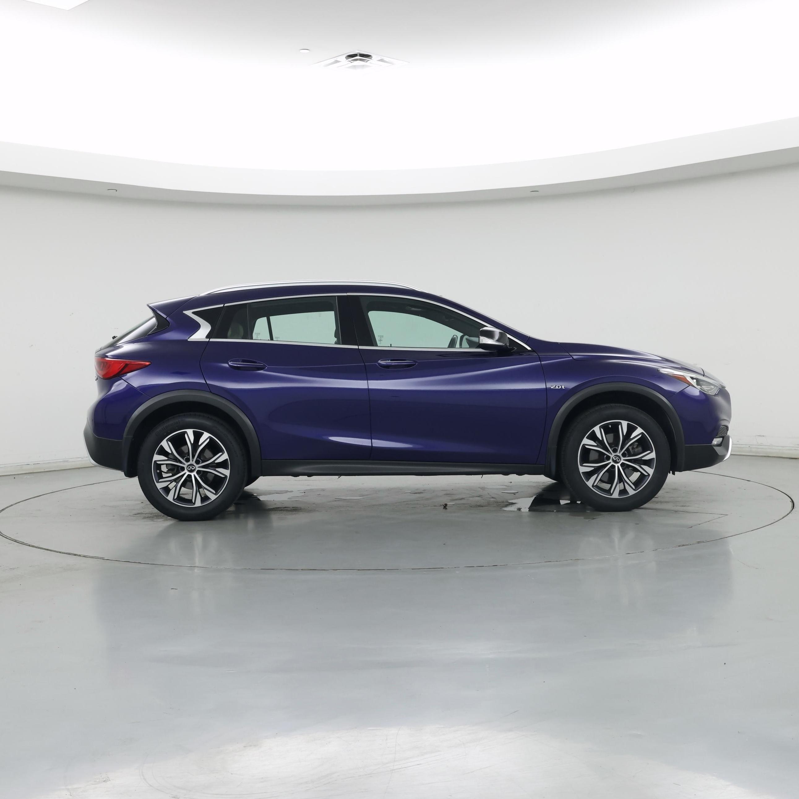 Thumbnail: 2018 INFINITI QX30 - 7
