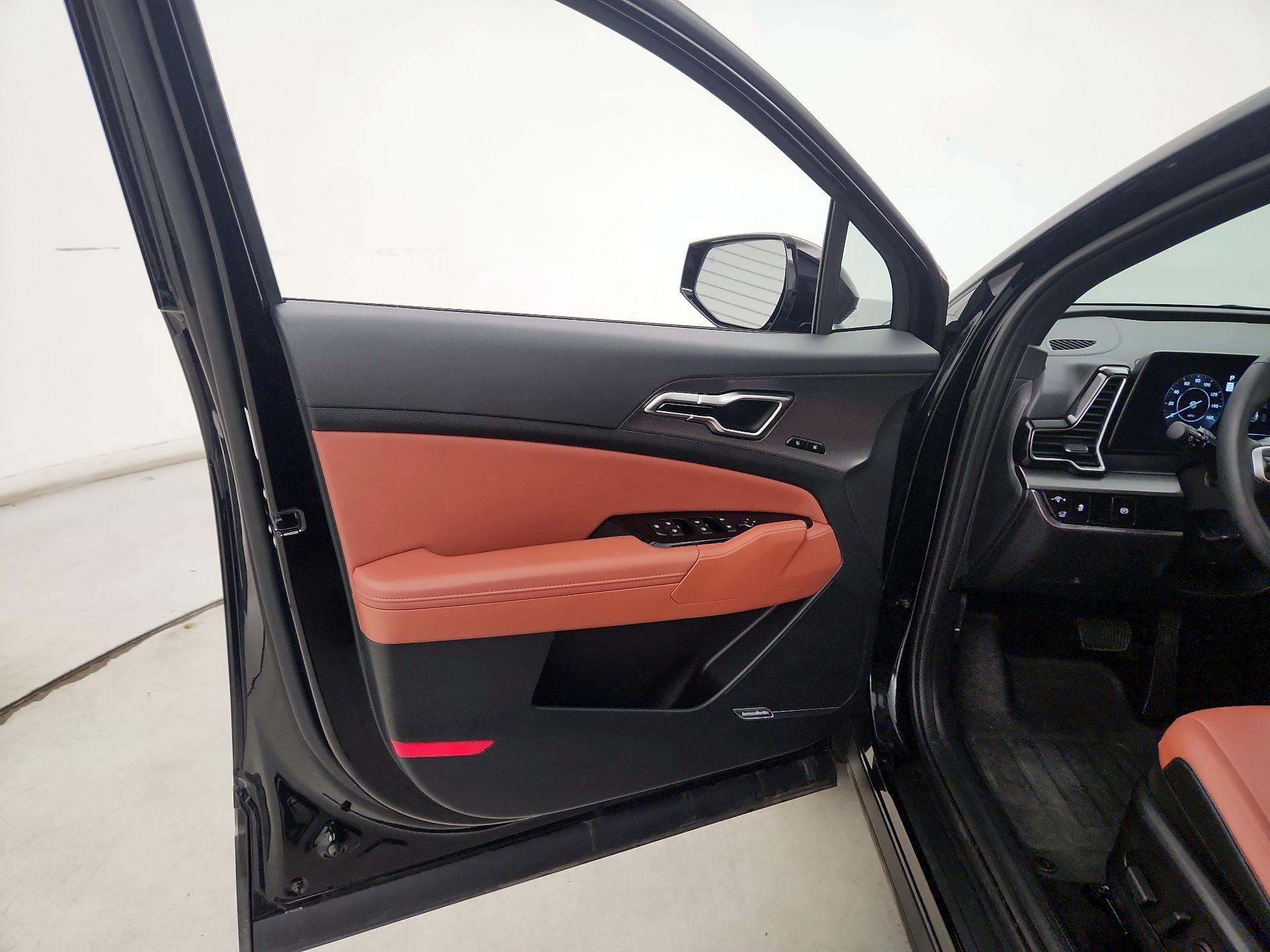 Thumbnail: 2025 Kia Sportage - 12