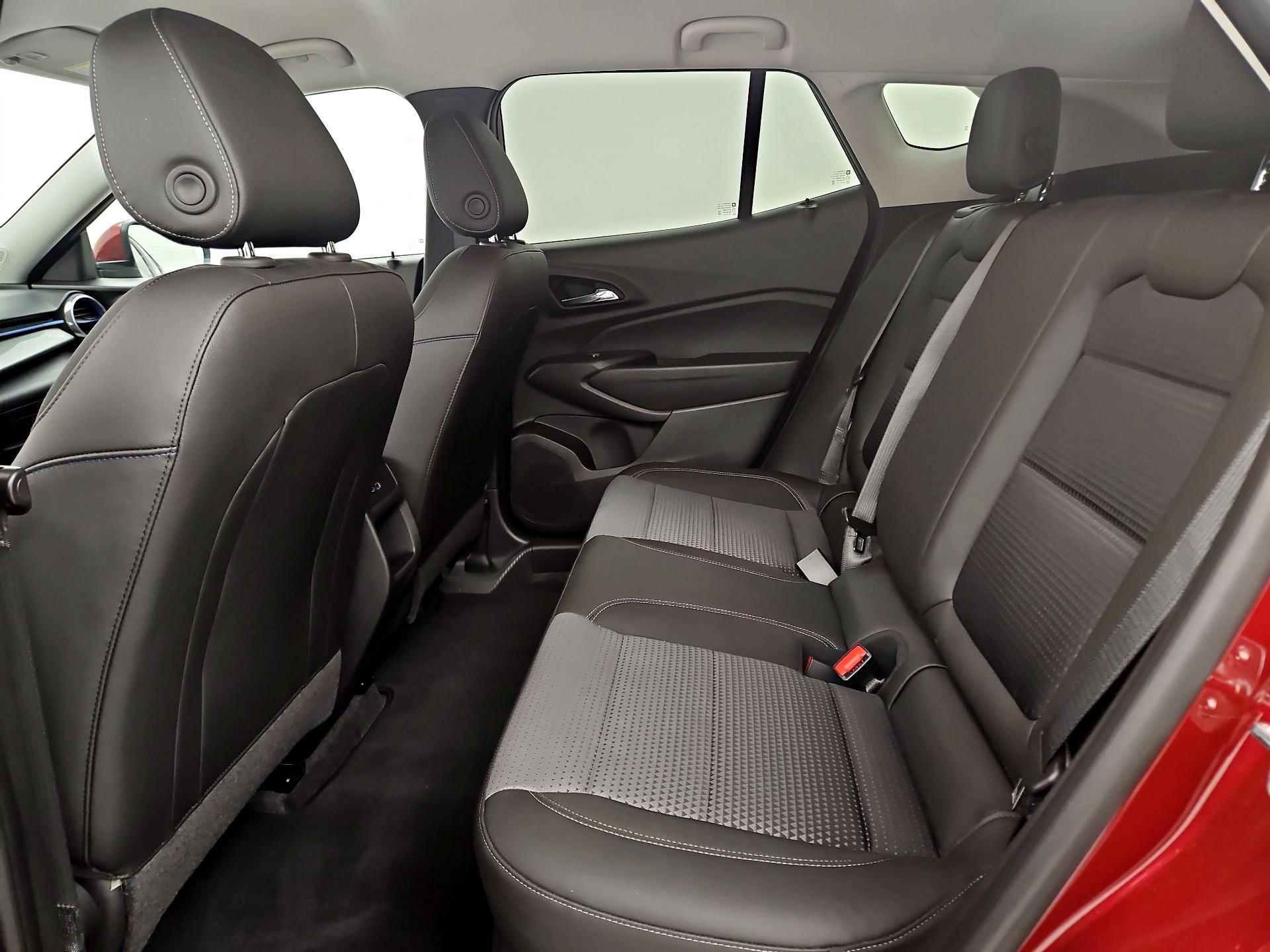 Thumbnail: 2025 Chevrolet Trax - 19