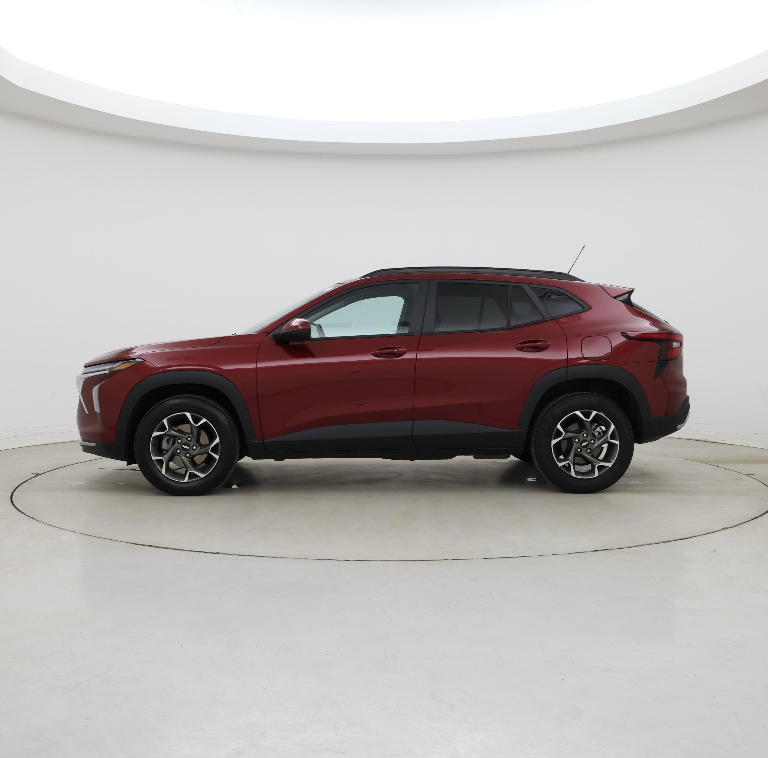 Thumbnail: 2025 Chevrolet Trax - 3