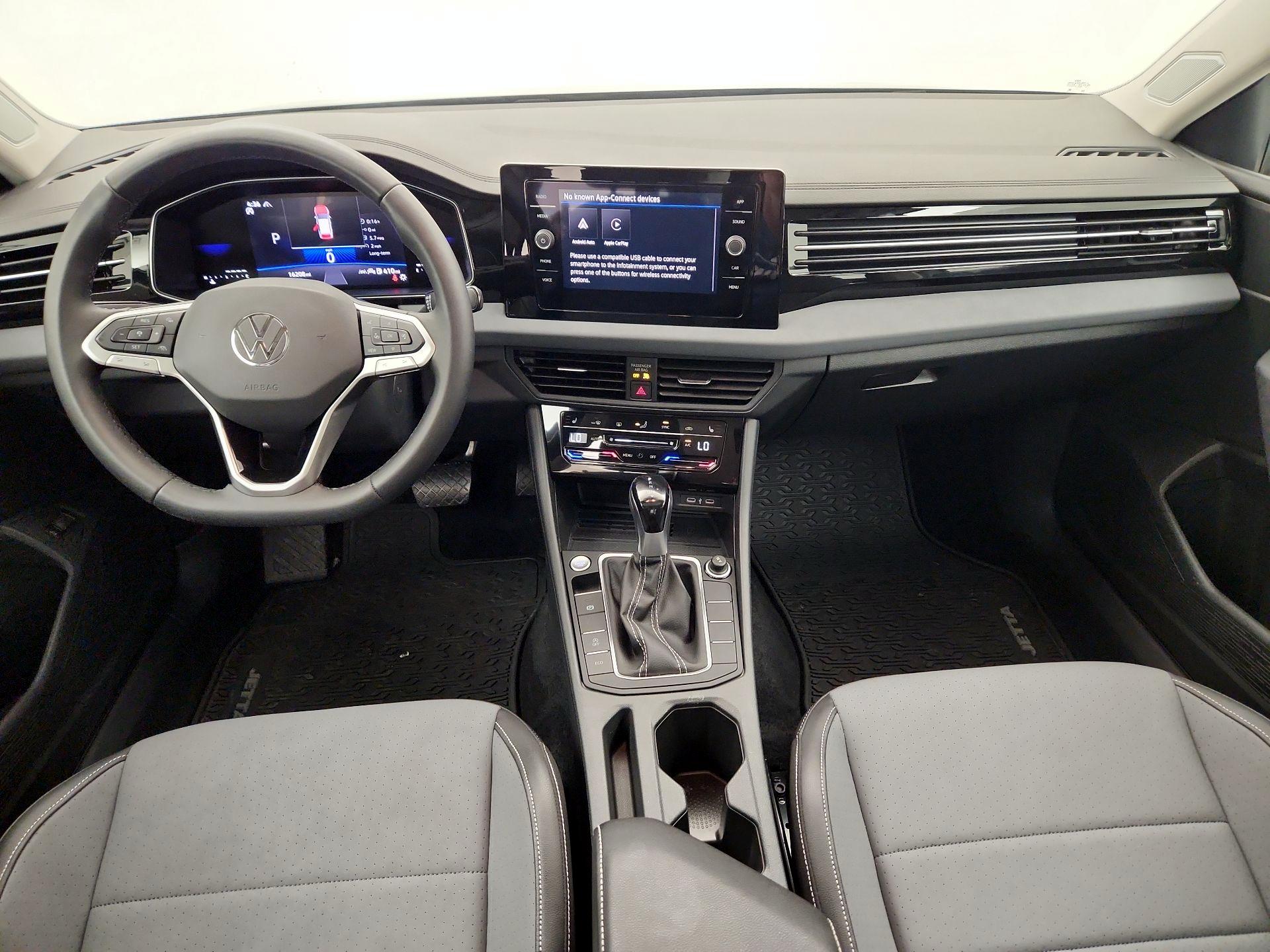 Thumbnail: 2025 Volkswagen Jetta - 9