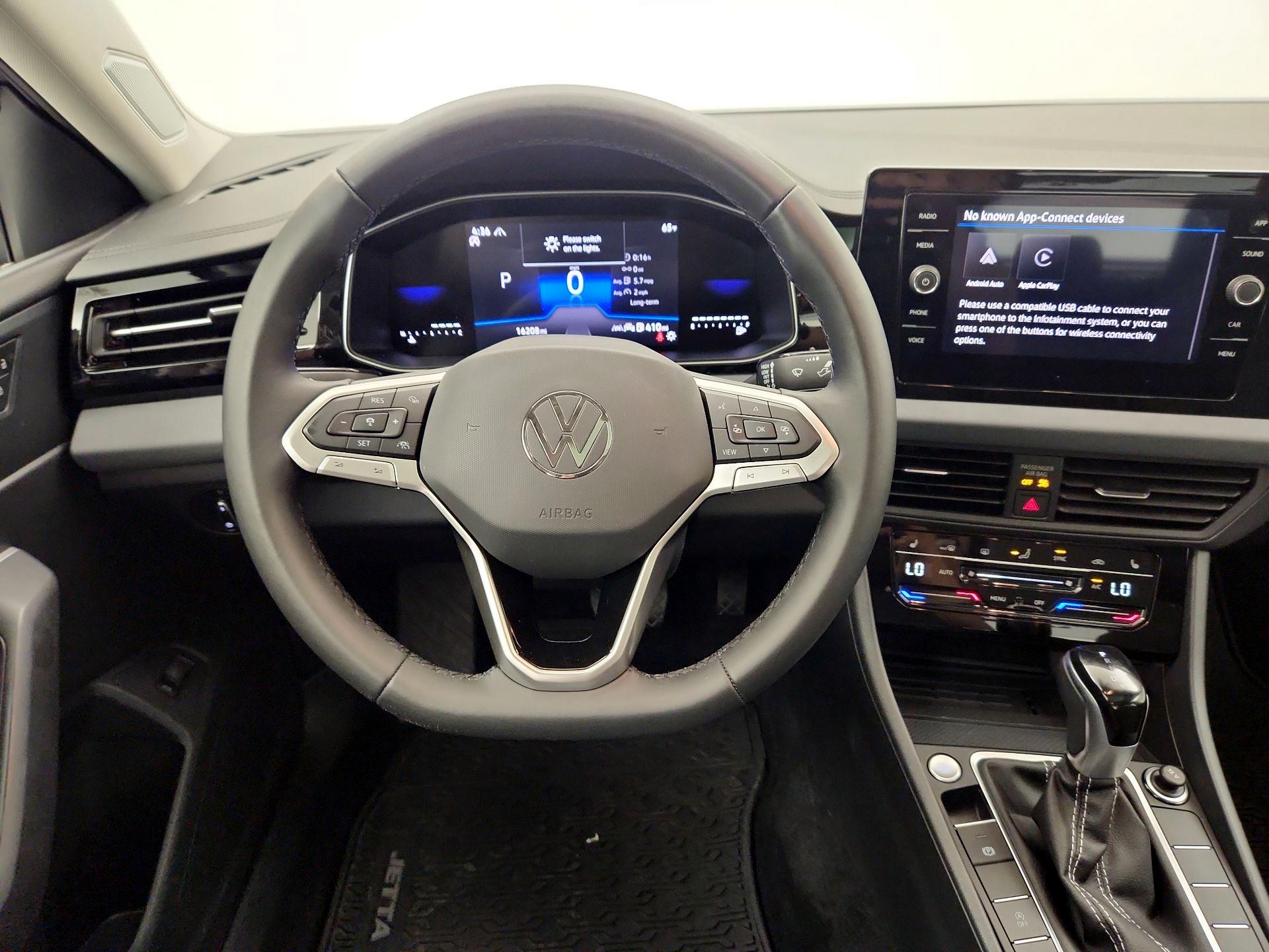 Thumbnail: 2025 Volkswagen Jetta - 10