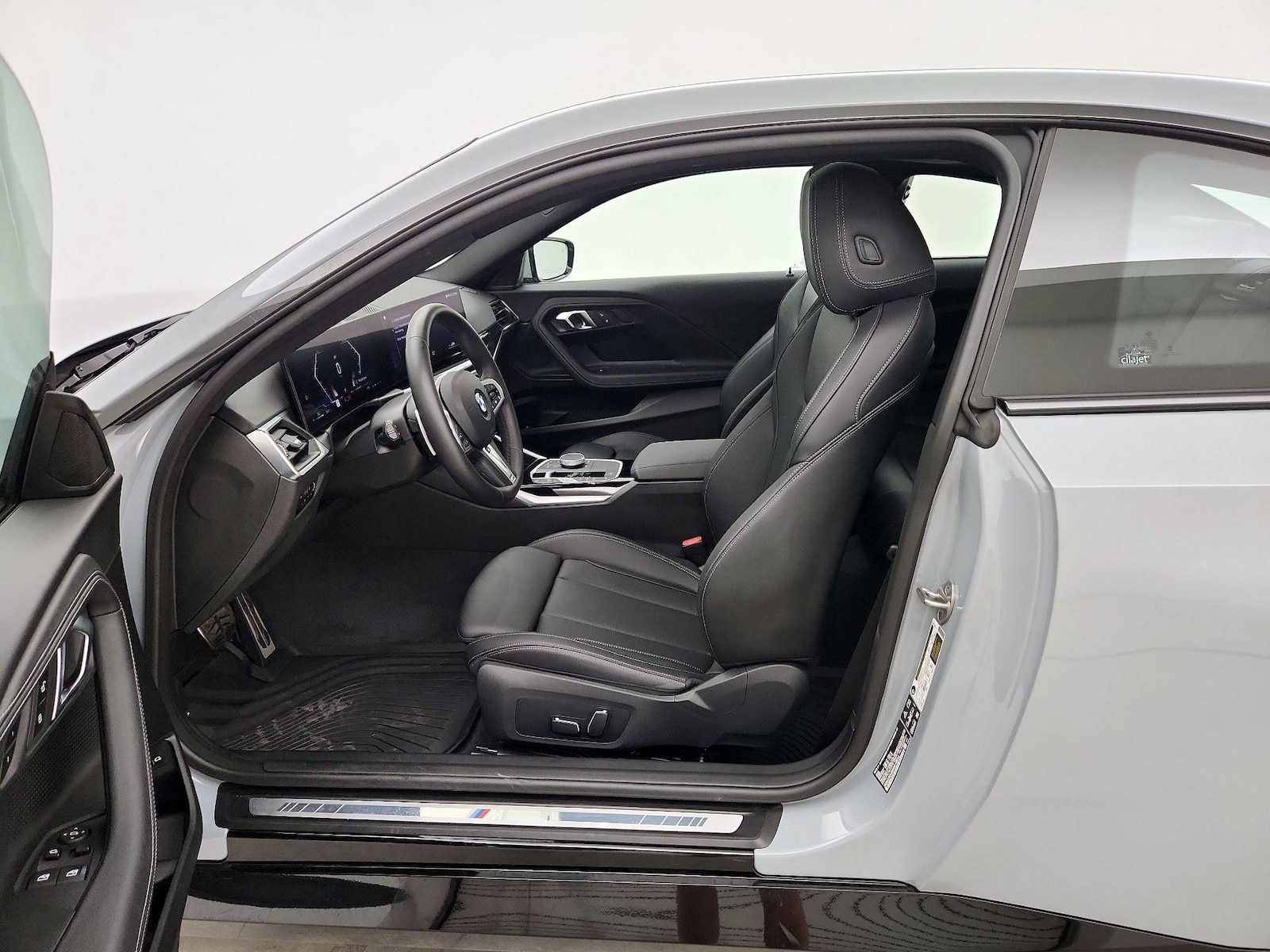 2024 BMW 2 Series 230i - Photo 12