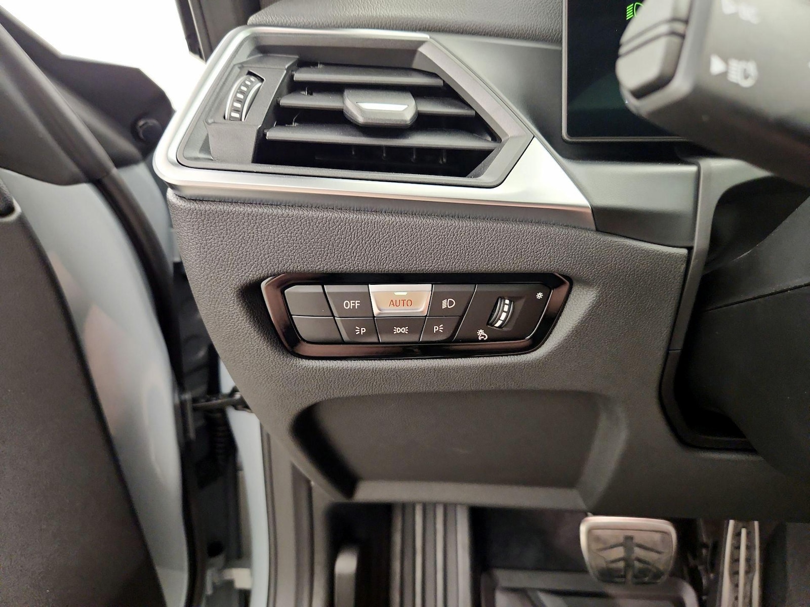 2024 BMW 2 Series 230i - Photo 13