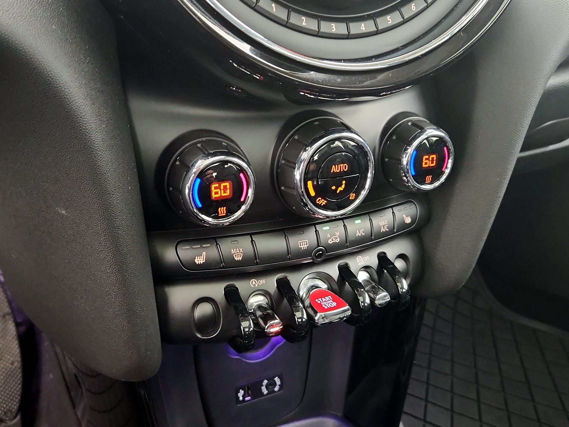 Thumbnail: 2016 MINI Cooper Hardtop - 16