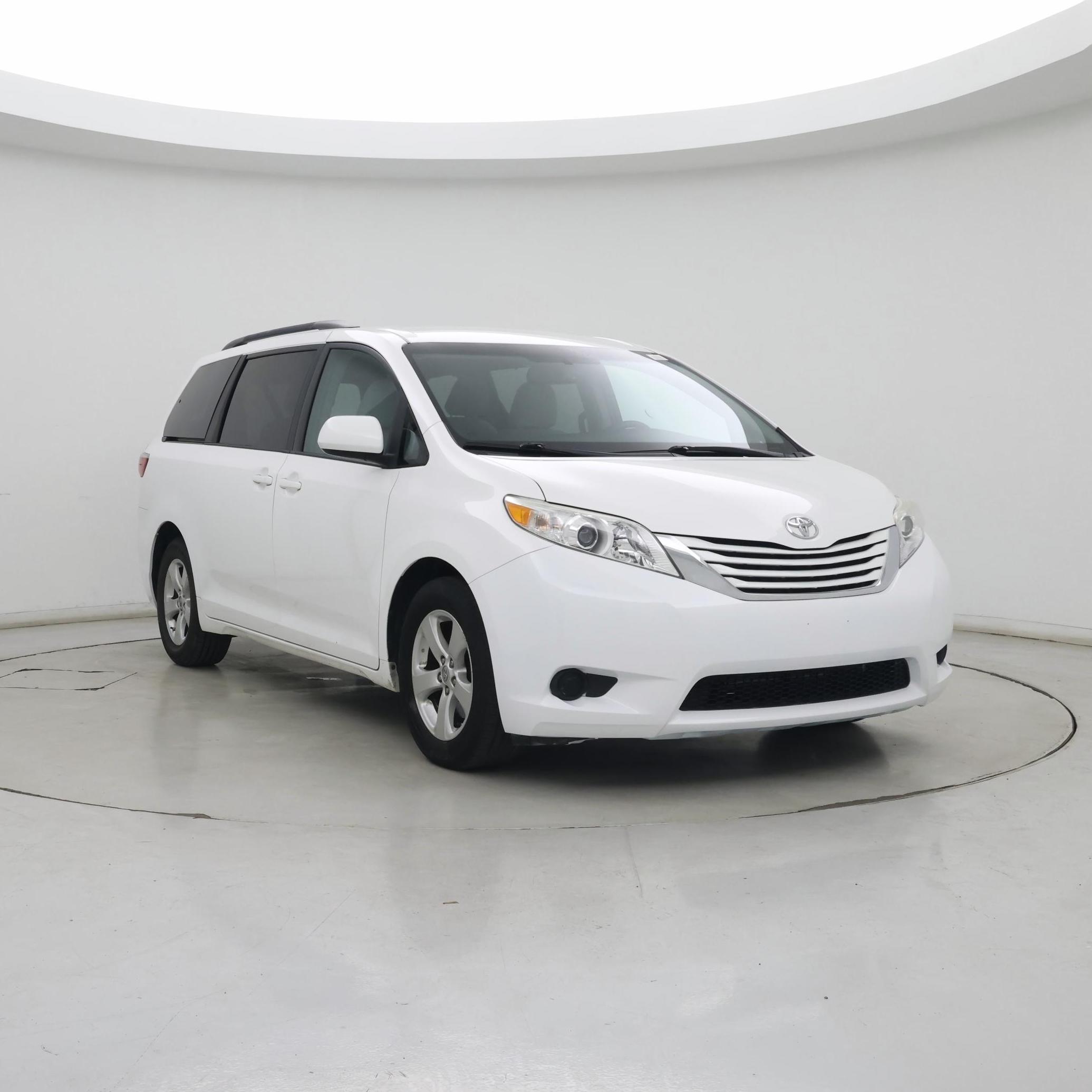 White 2016 Toyota Sienna Minivan Front-Wheel Drive Automatic