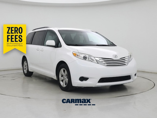 White 2016 Toyota Sienna Minivan Front-Wheel Drive Automatic