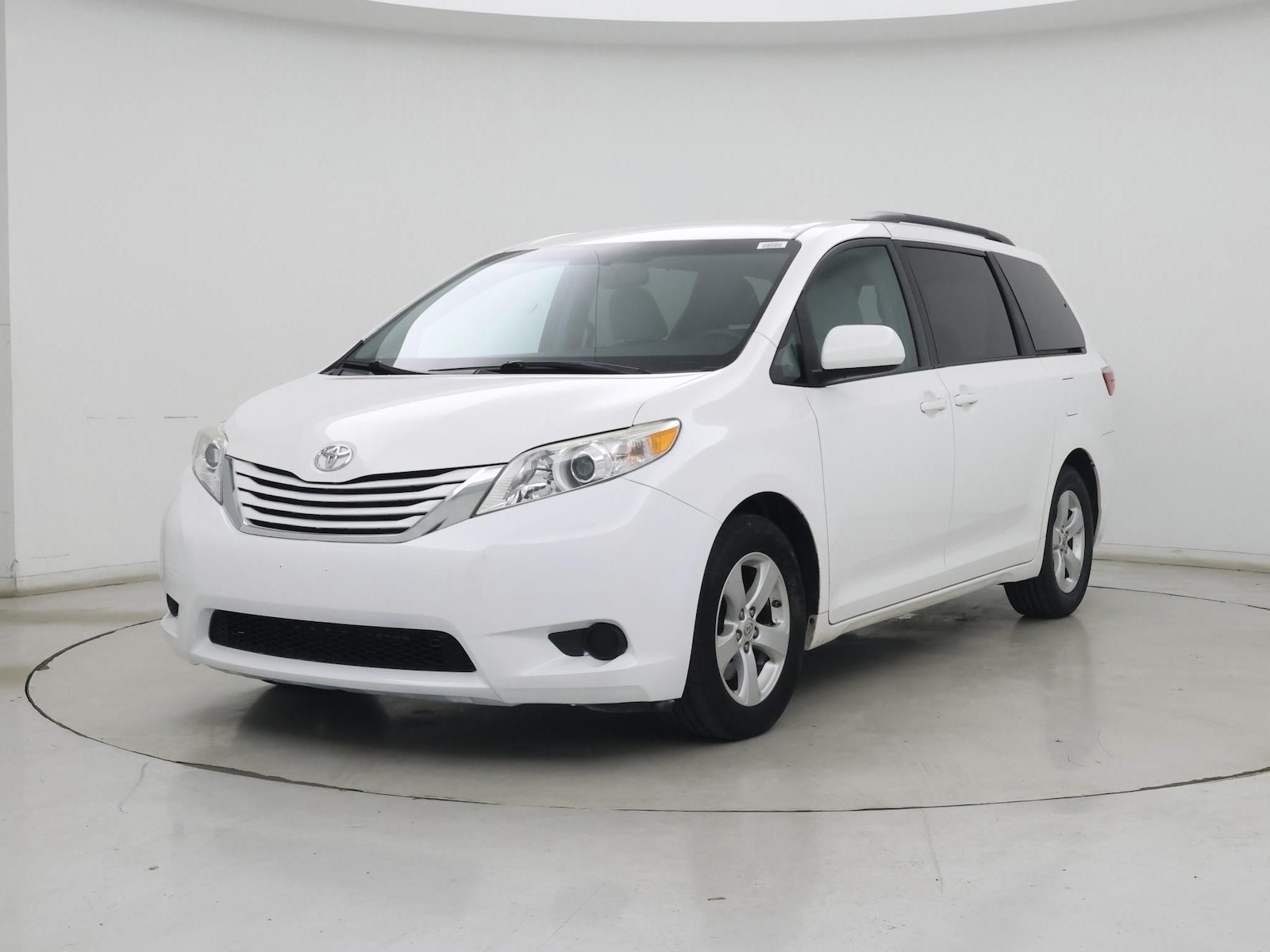 2016 Toyota Sienna LE - Photo 5