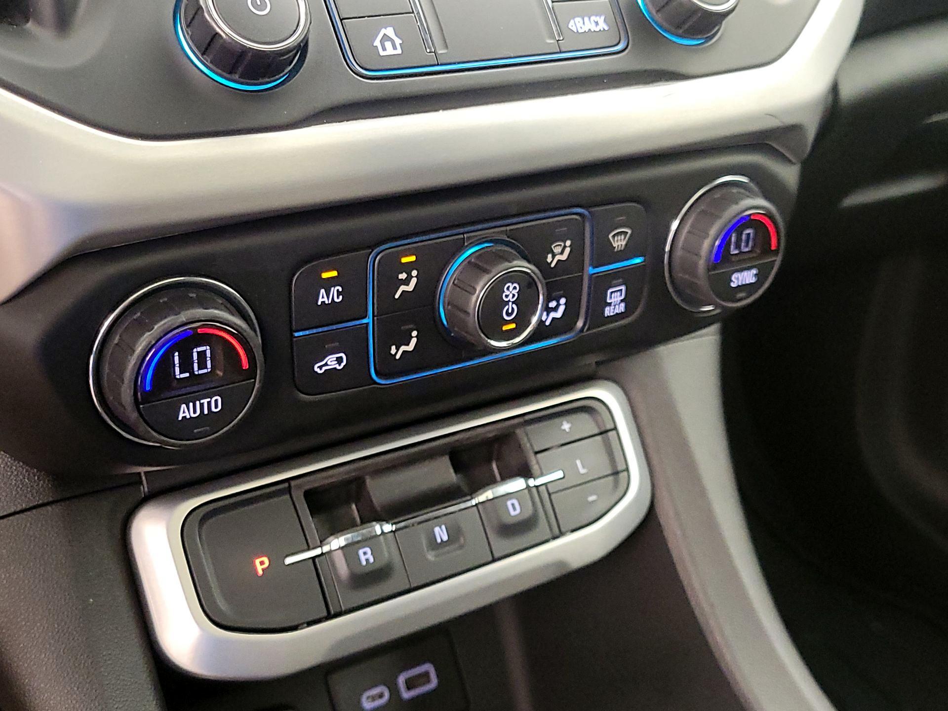 Thumbnail: 2020 GMC Acadia - 16