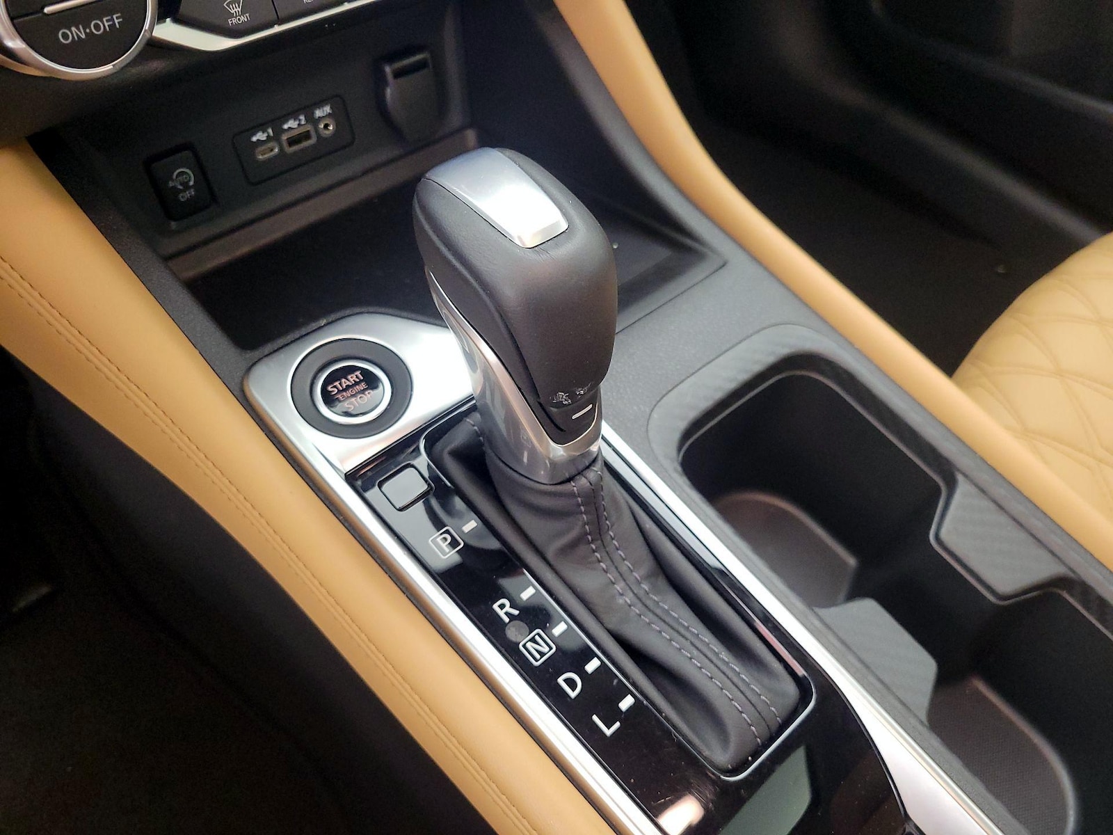 2025 Nissan Sentra SV - Photo 18