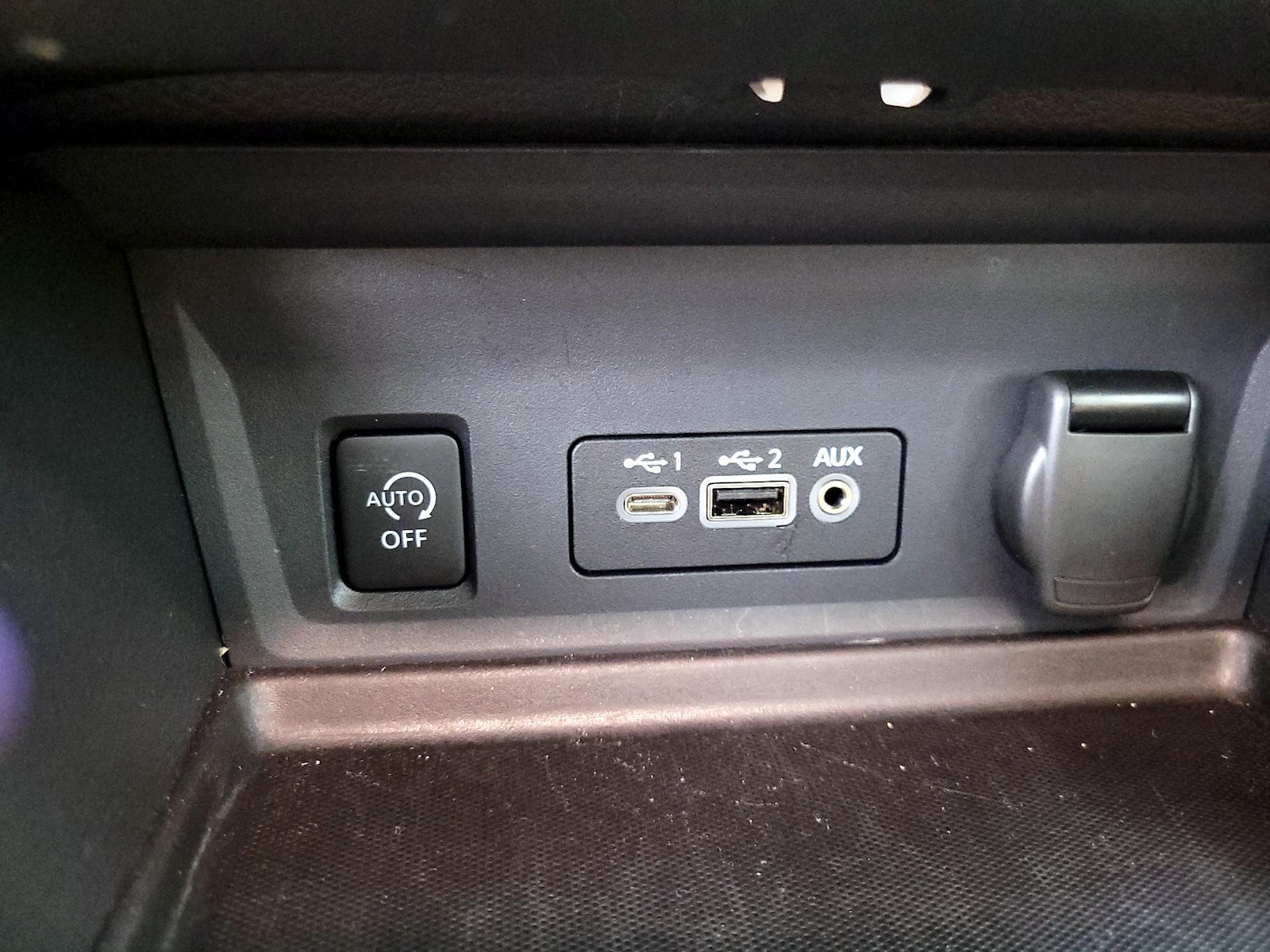 2025 Nissan Sentra SV - Photo 19