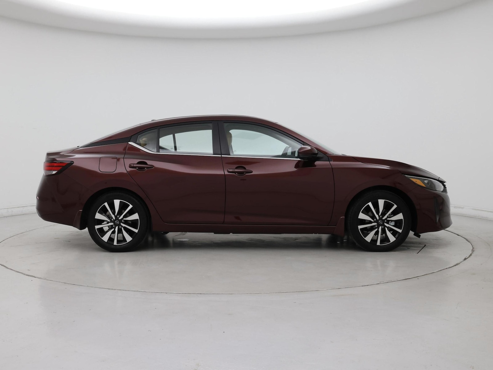 2025 Nissan Sentra SV - Photo 8