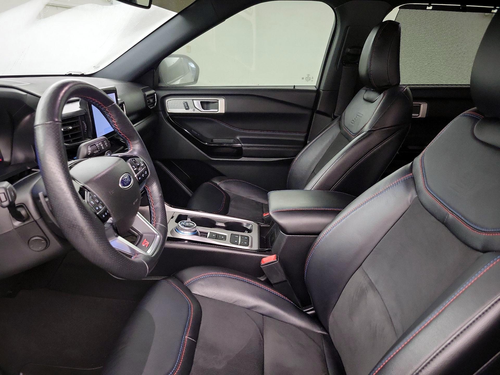 Thumbnail: 2023 Ford Explorer - 11
