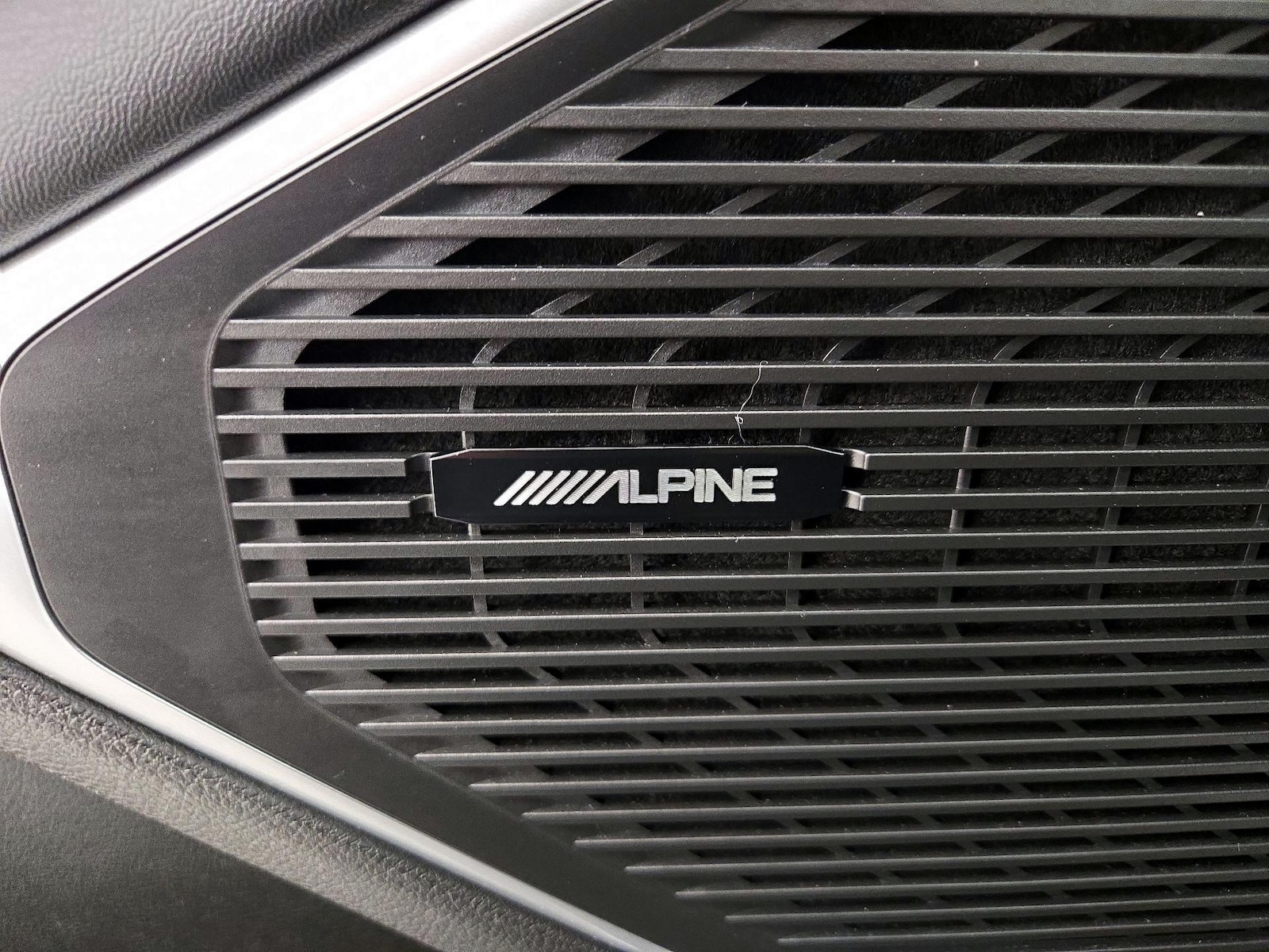 2024 Jeep Wagoneer L Series II - Photo 27