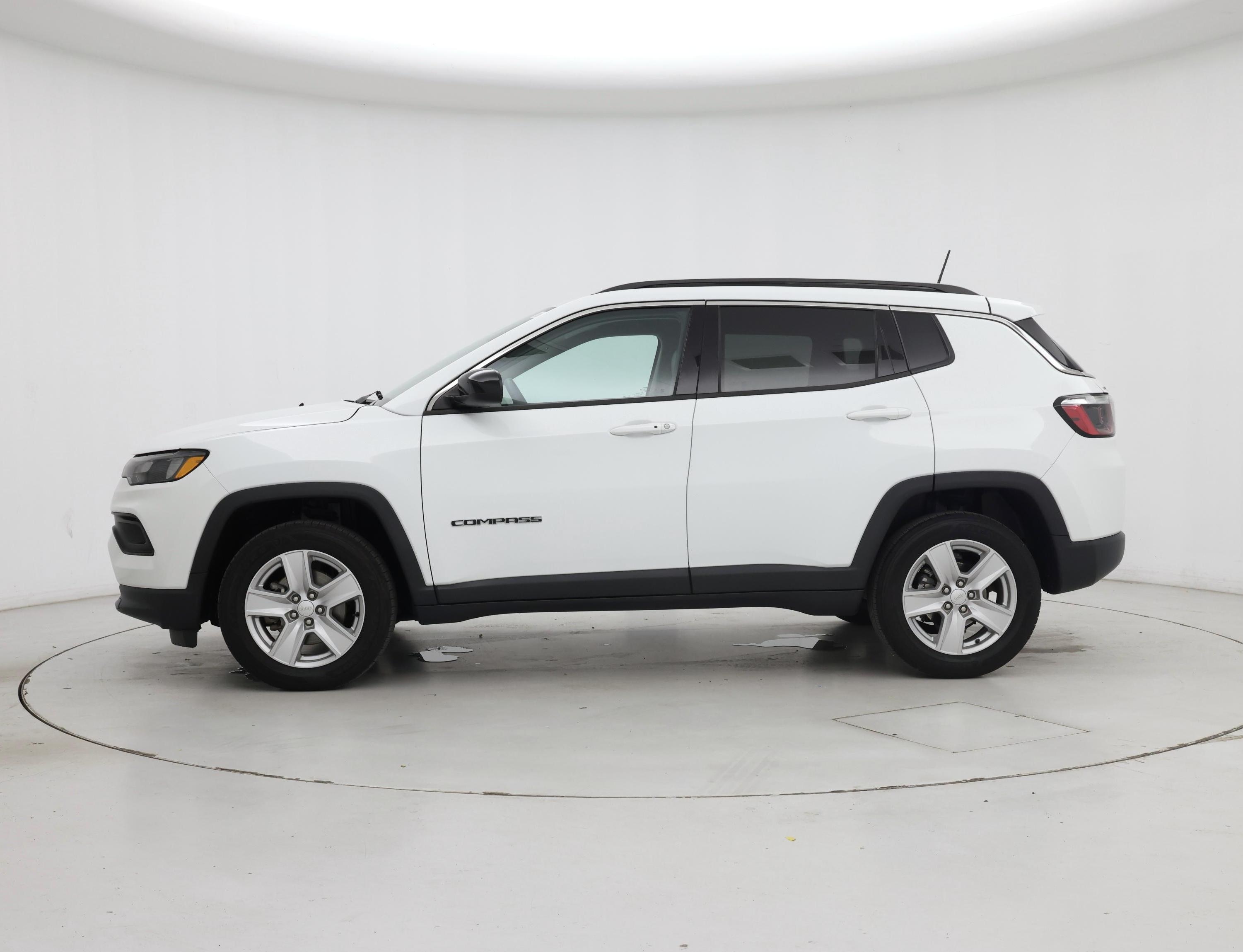 Thumbnail: 2022 Jeep Compass - 3