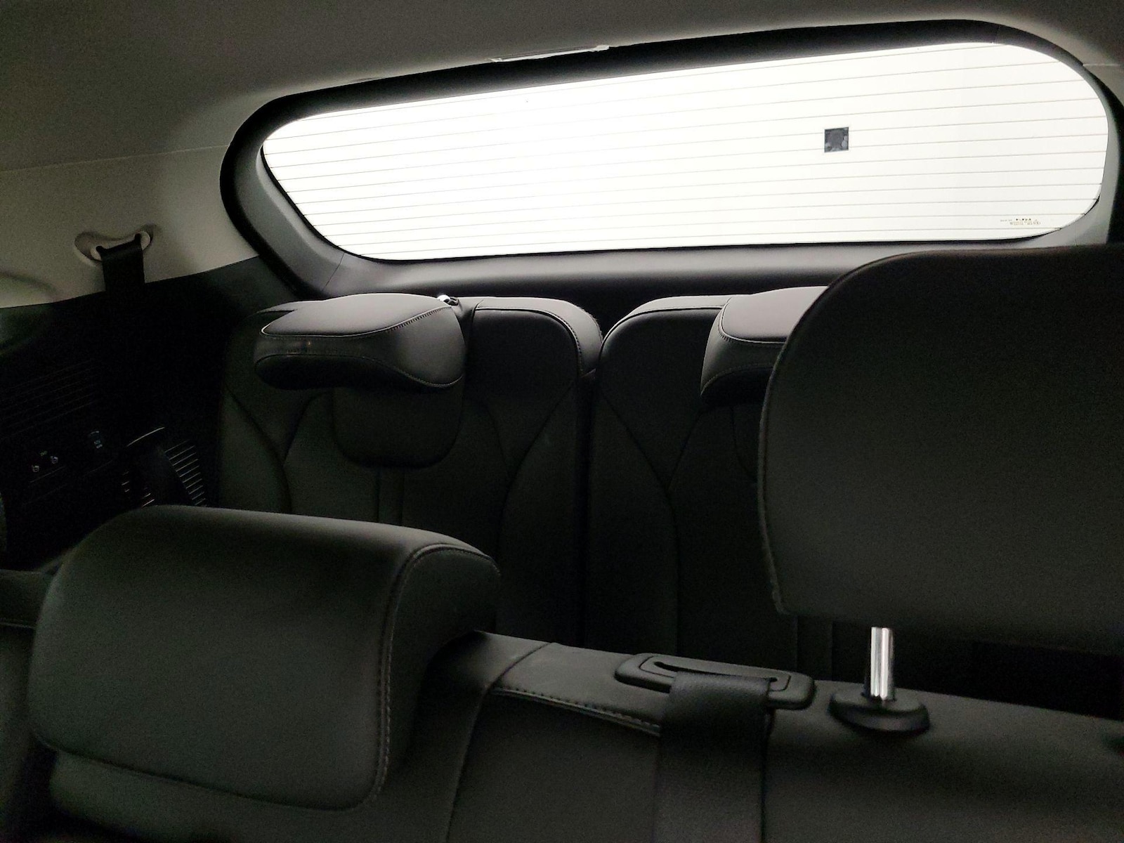 2025 Kia Sorento S - Photo 22