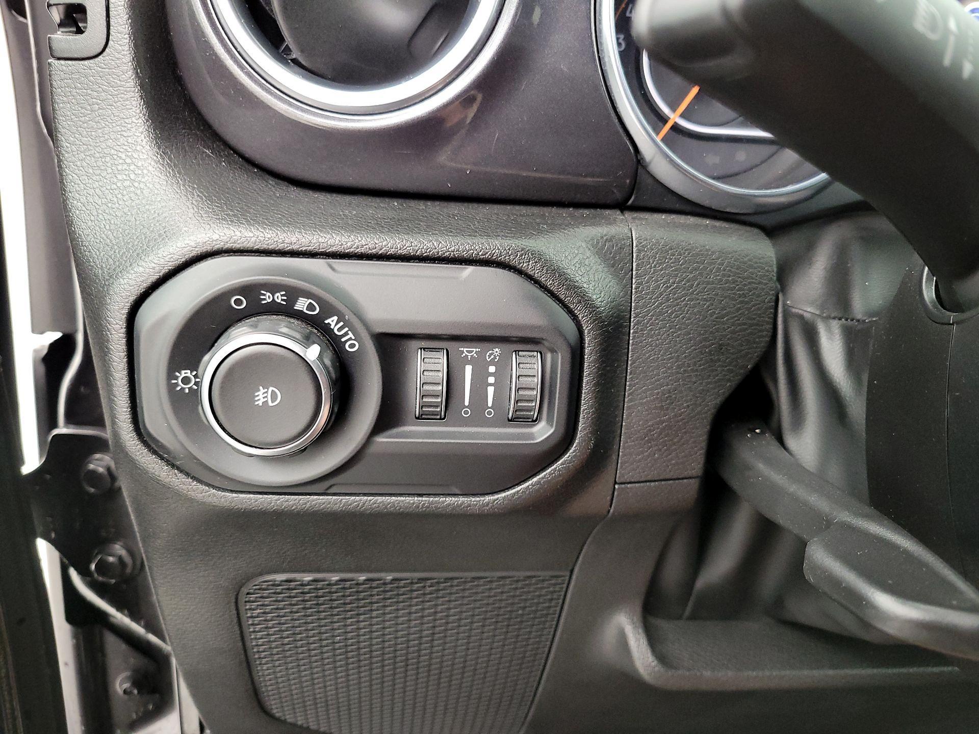 Thumbnail: 2022 Jeep Wrangler - 13