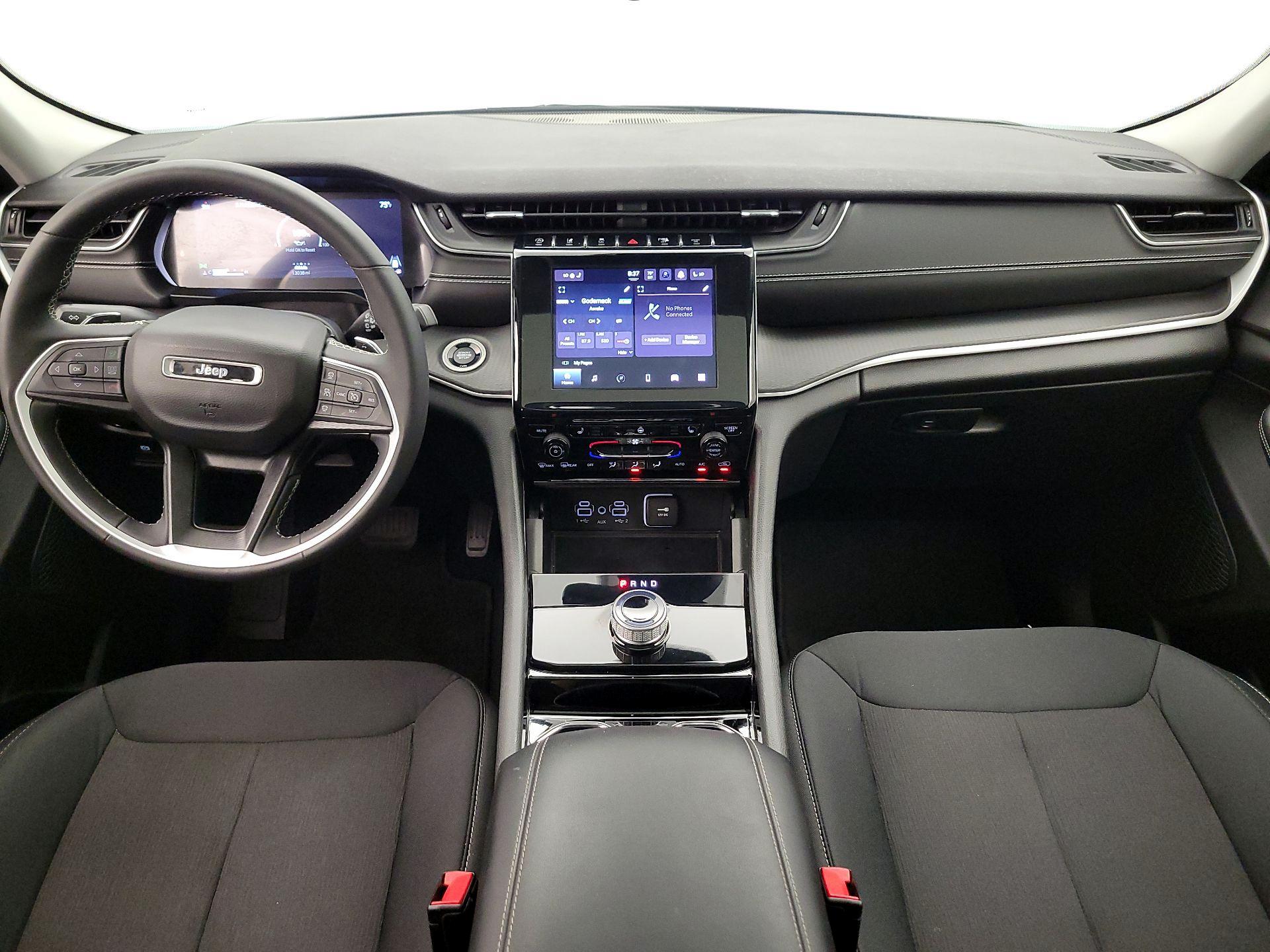 Thumbnail: 2023 Jeep Grand Cherokee - 9