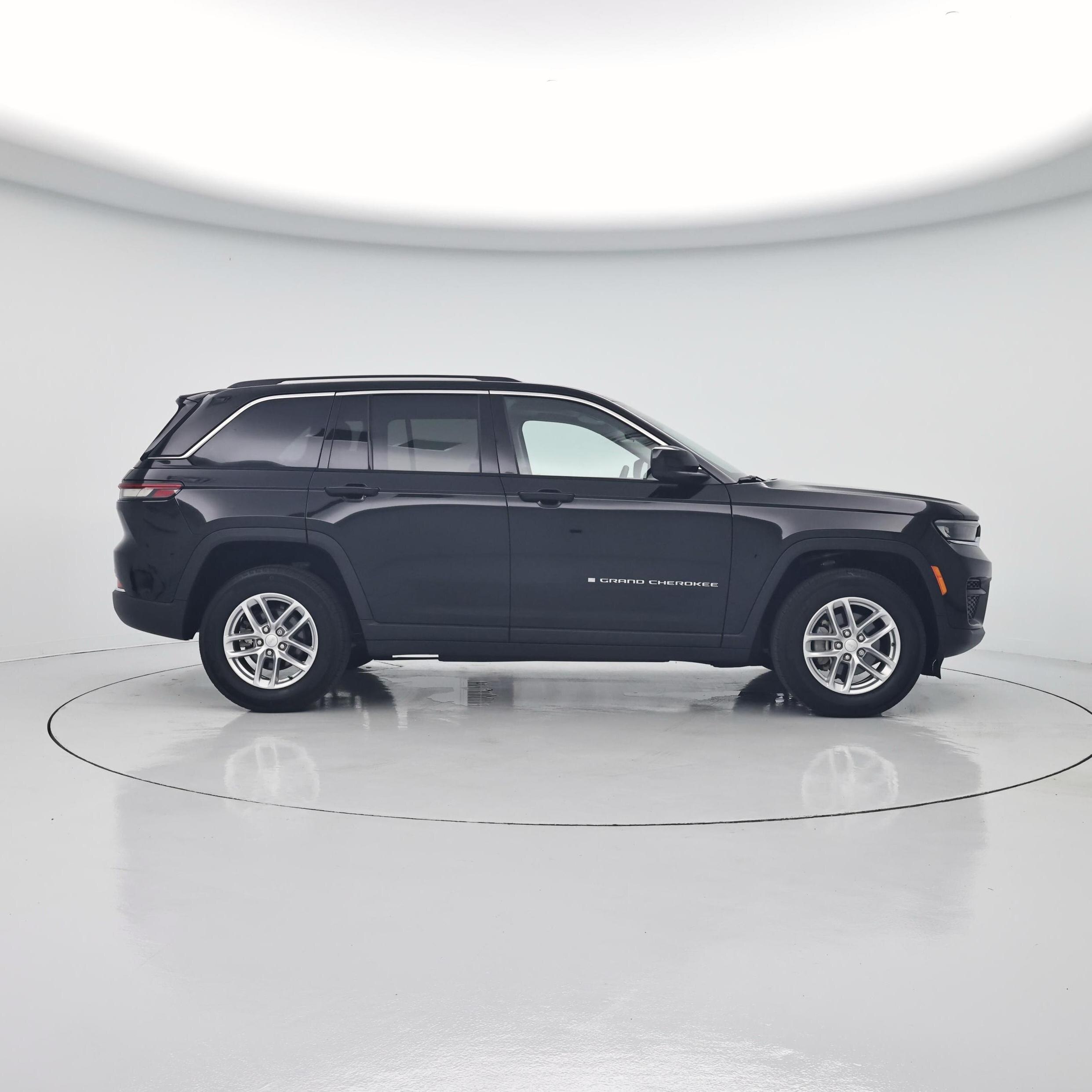 Thumbnail: 2023 Jeep Grand Cherokee - 7