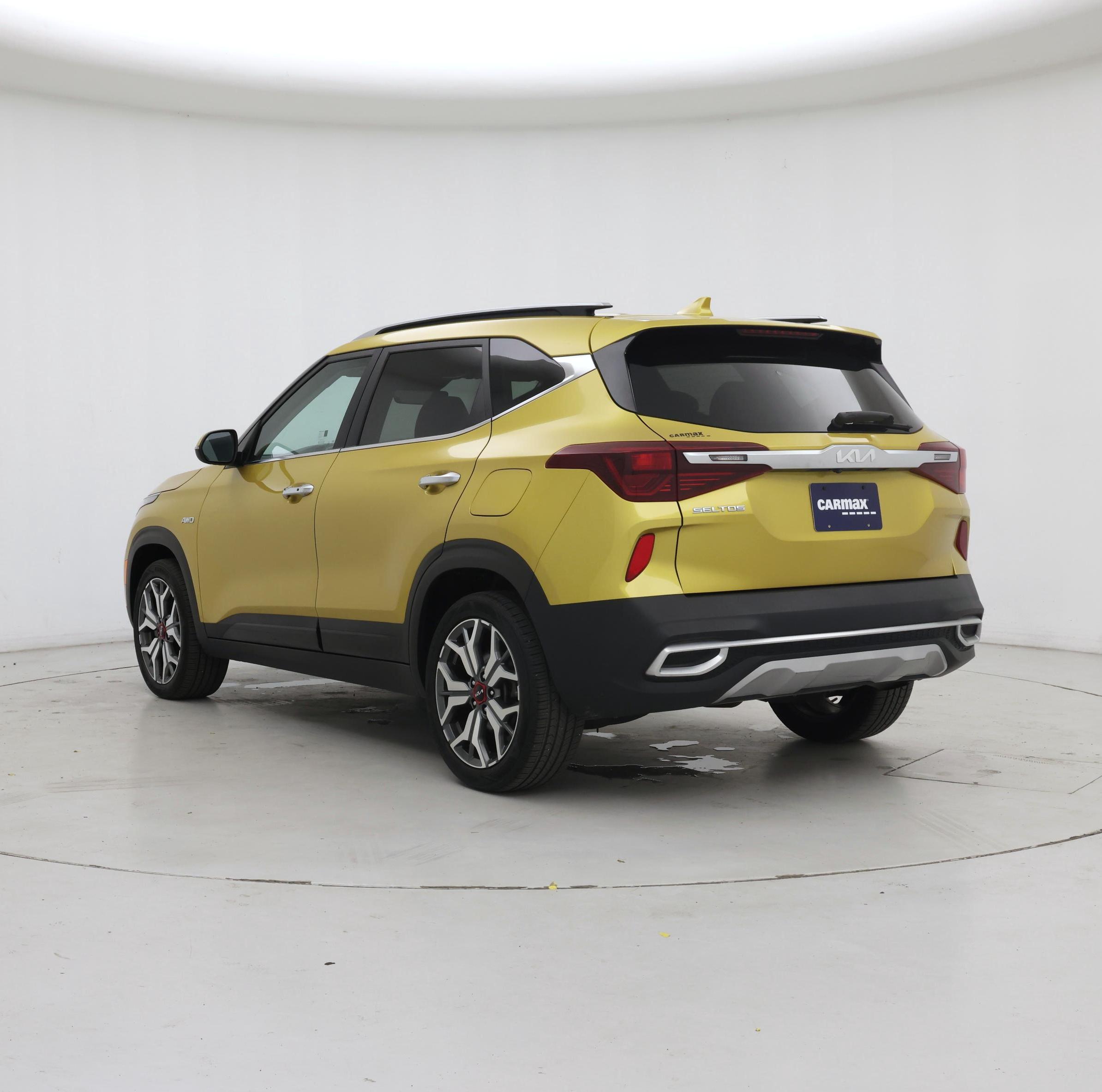 Thumbnail: 2023 Kia Seltos - 2