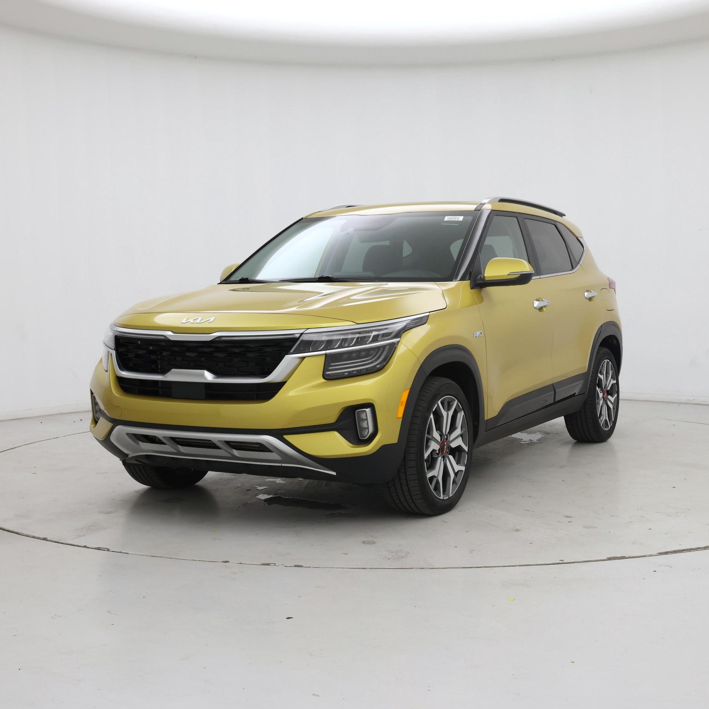 Thumbnail: 2023 Kia Seltos - 4