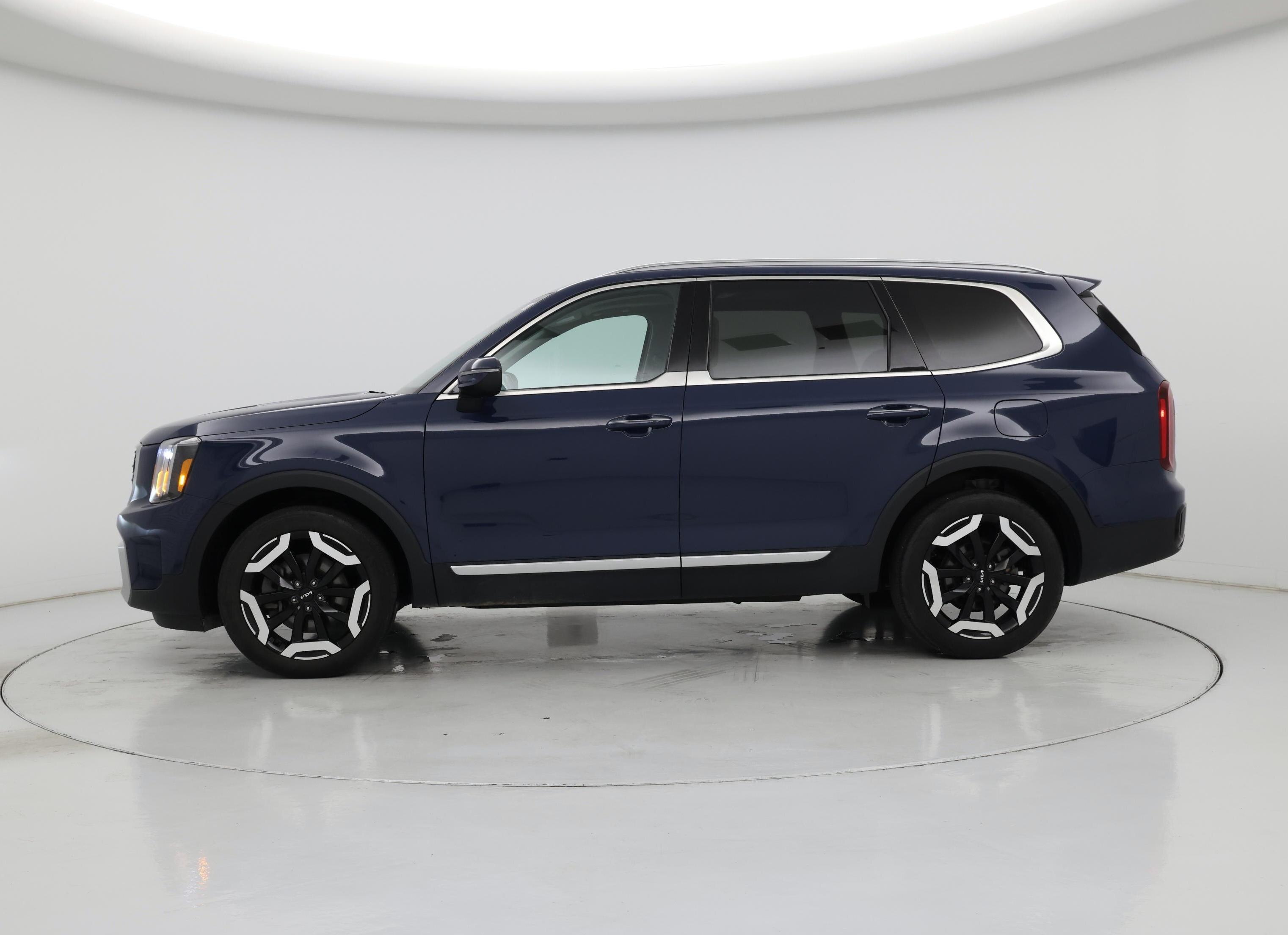 Thumbnail: 2024 Kia Telluride - 3
