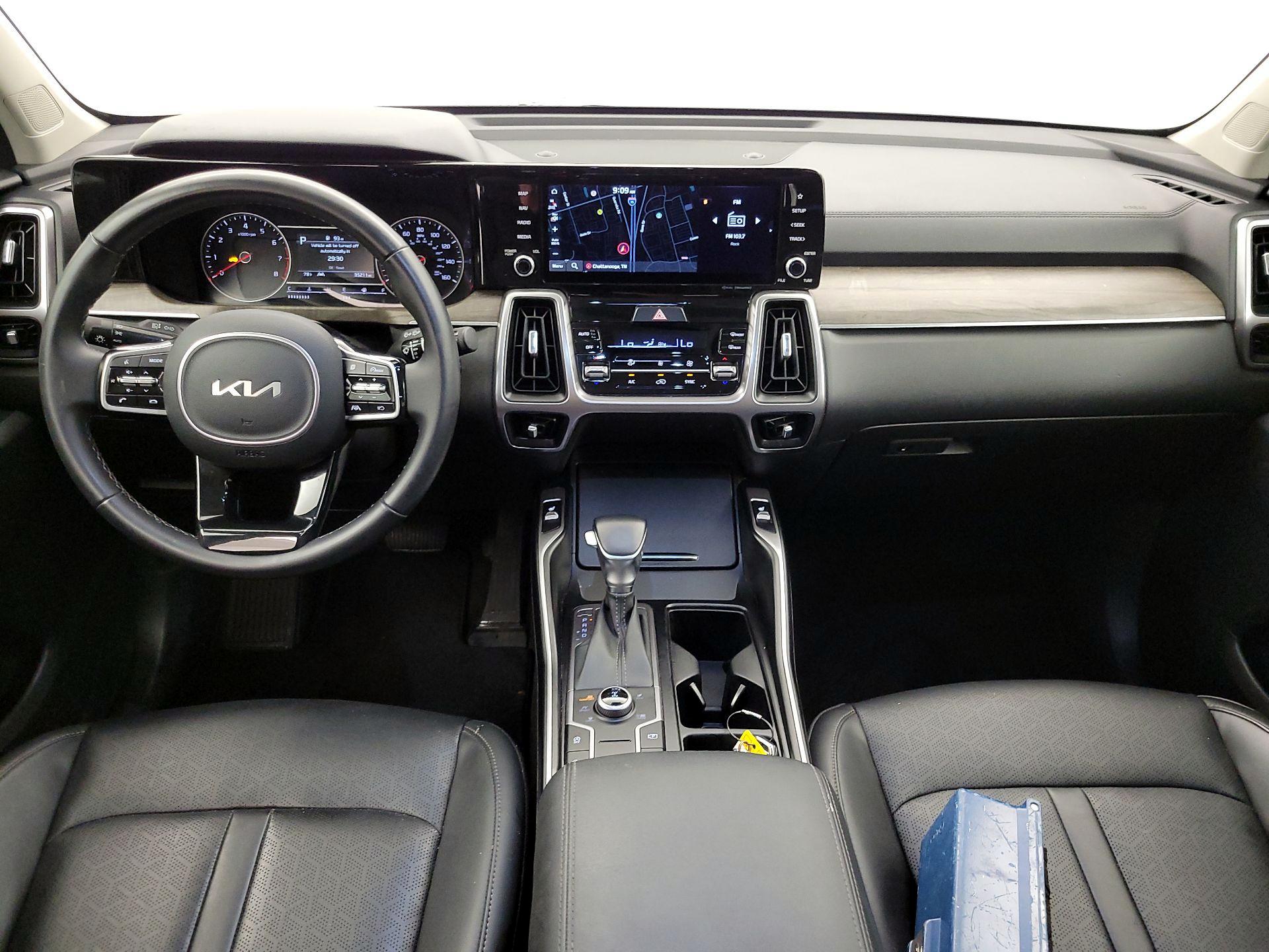 Thumbnail: 2023 Kia Sorento - 9