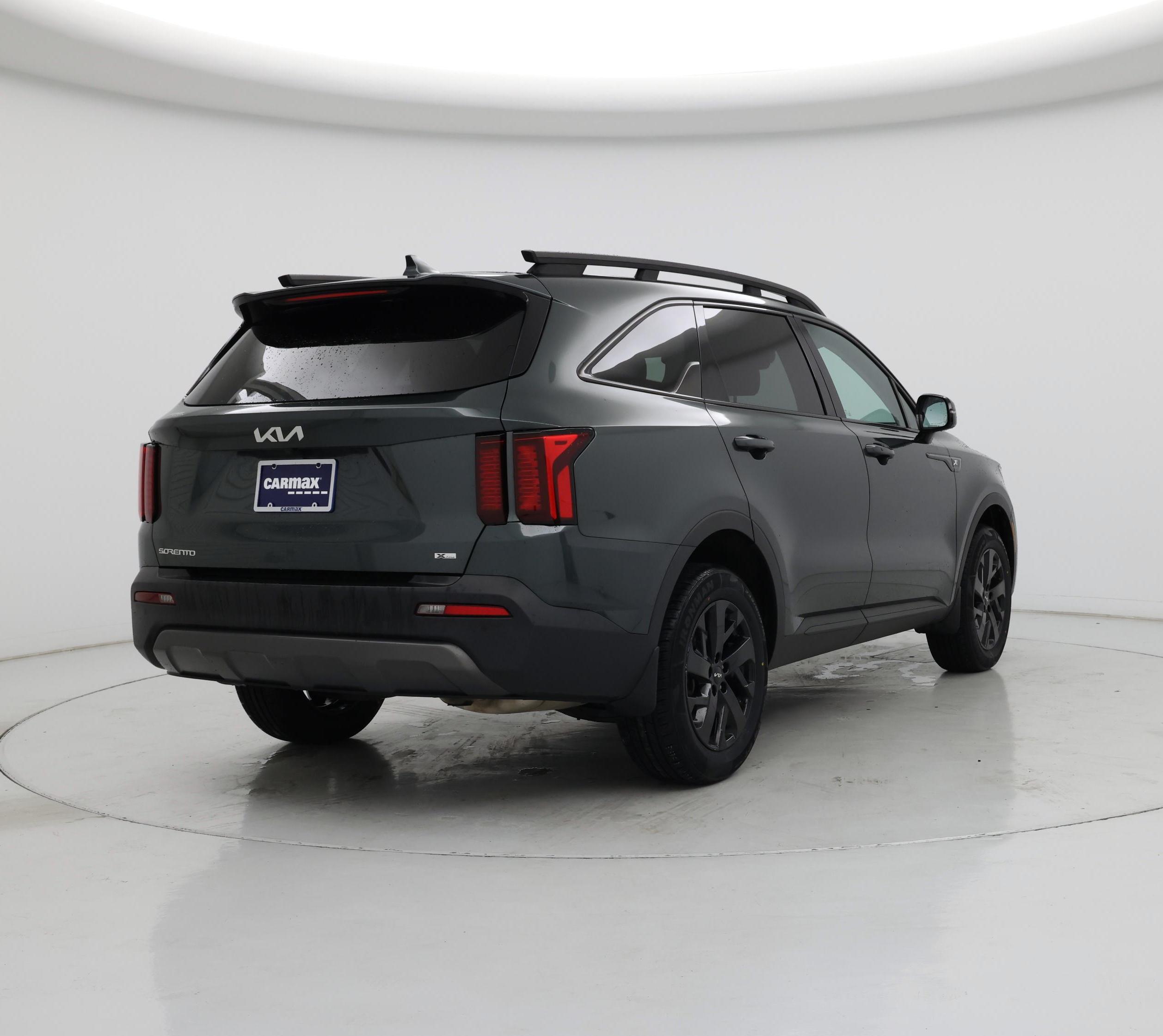 Thumbnail: 2023 Kia Sorento - 8