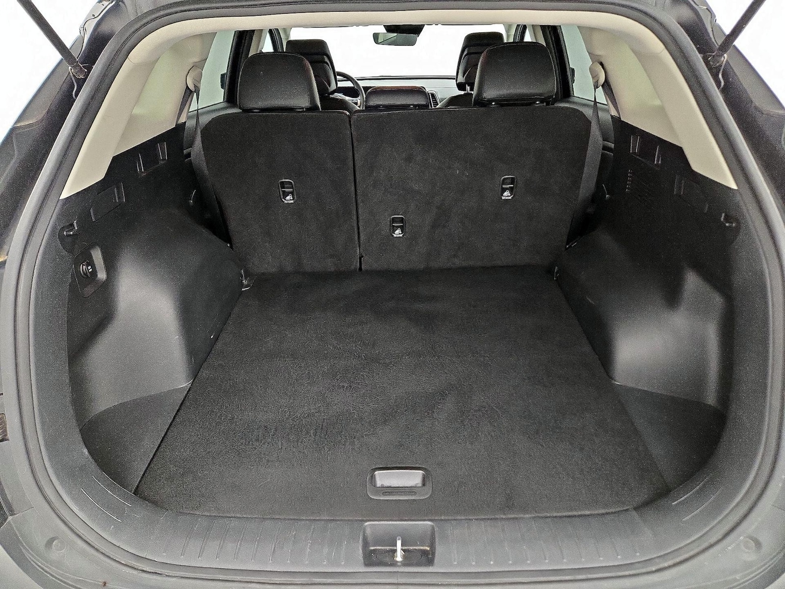 2023 Kia Sportage EX - Photo 22